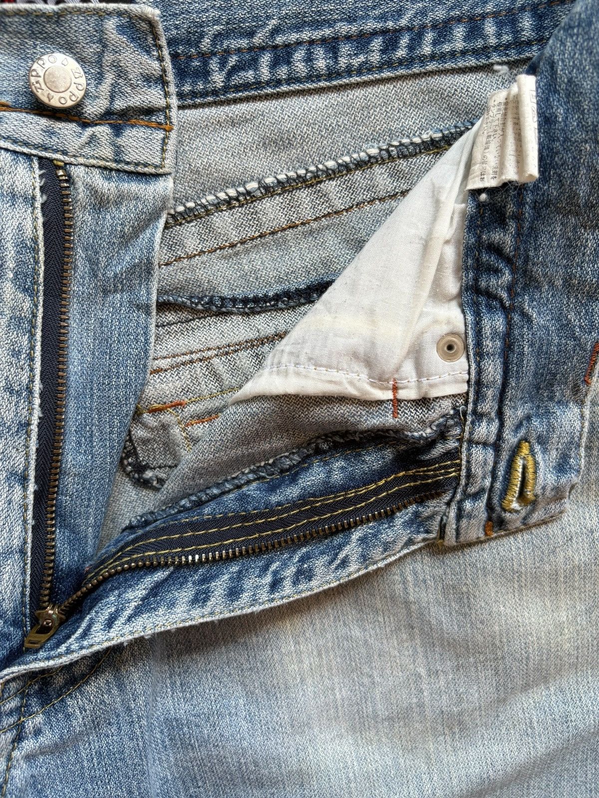 Dogtown × JNCO × Japanese Brand Vintage Zippo Mud Wash Distressed Ripped Baggy Jean Shorts Size US 31 - 11 Thumbnail