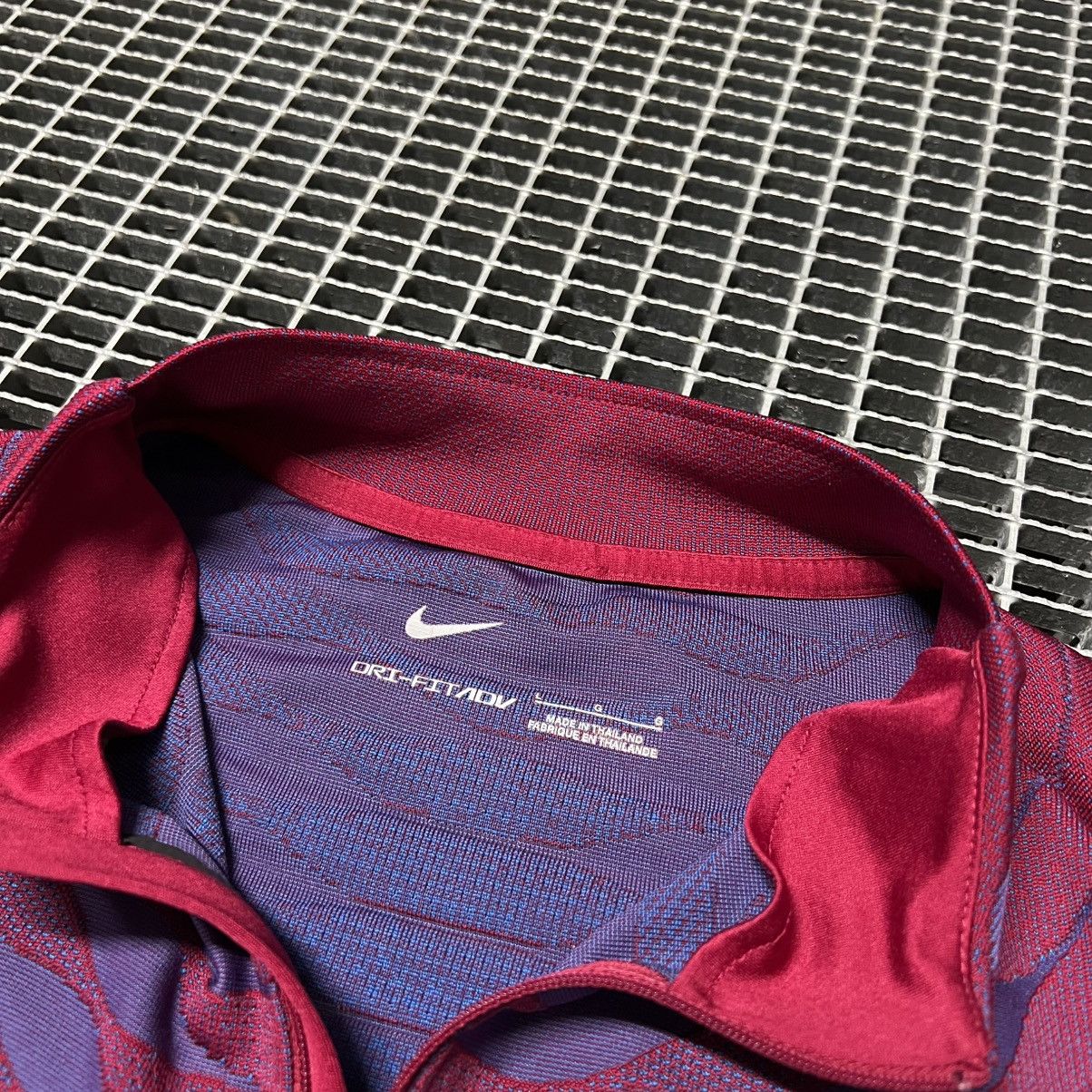 Nike Football Jersey Nike Barcelona Y2K Style Streatwear Size US L / EU 52-54 / 3 - 7 Thumbnail