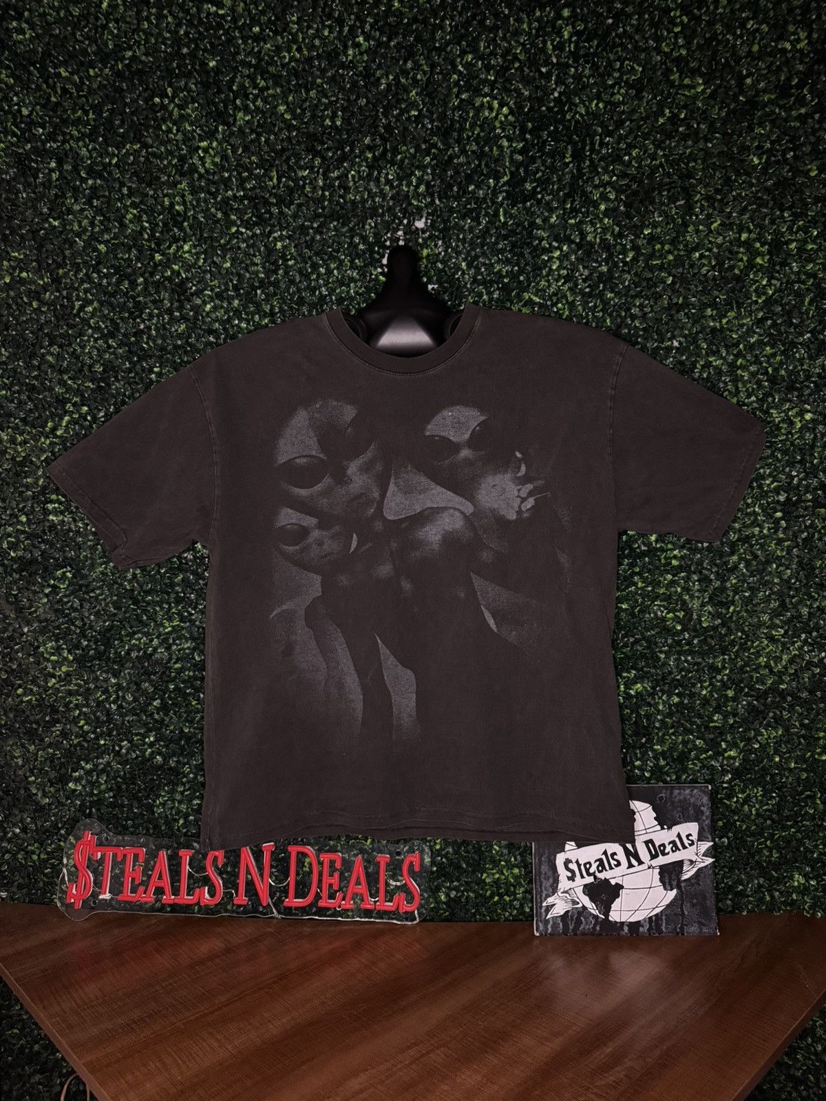 basketcase gallery Basketcase gallery alien tee Size US XL / EU 56 / 4 - 1 Thumbnail