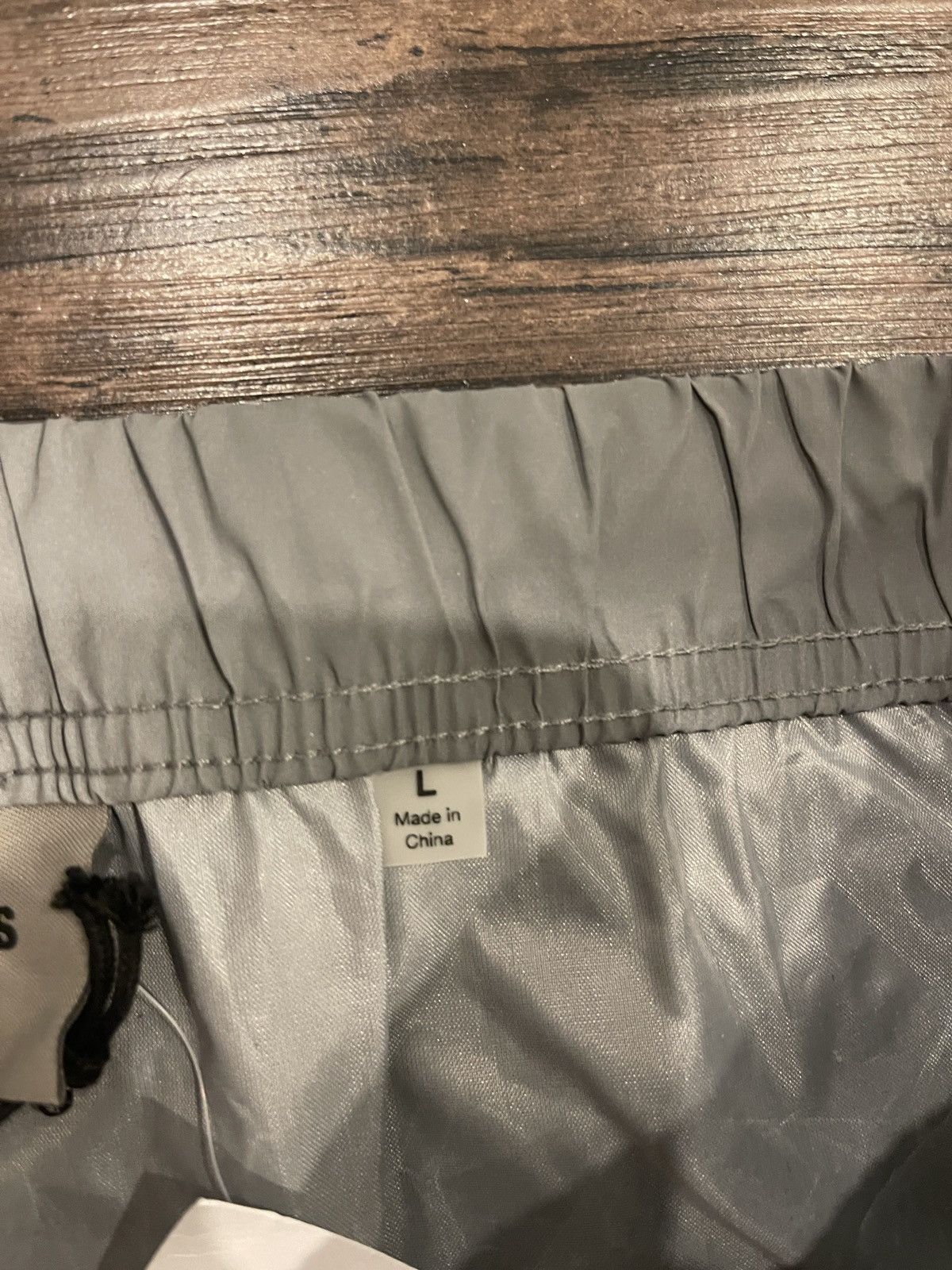 Fear of God Fear of god essentials nylon pant size large Silver Size US 34 / EU 50 - 7 Thumbnail