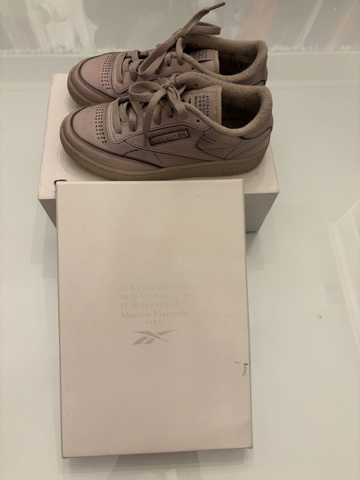 Maison Margiela × Reebok Maison Margiela x Reebok Size US 5 / EU 37 - 1 Thumbnail