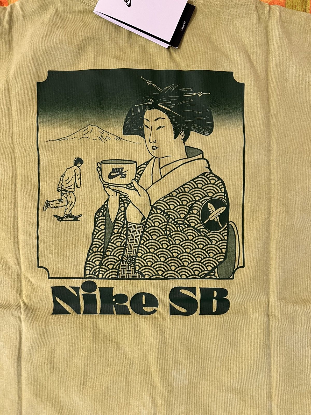 Nike SB Nike SB Yuto Horigome Tee Olive Aura matcha gheisa Japan Size US M / EU 48-50 / 2 - 5 Thumbnail
