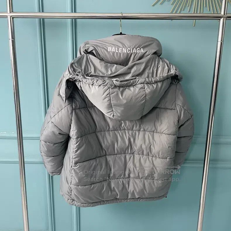 Balenciaga Balenciaga Silver down coat with back logo Size XXS / US 00 / IT 34 - 2 Thumbnail
