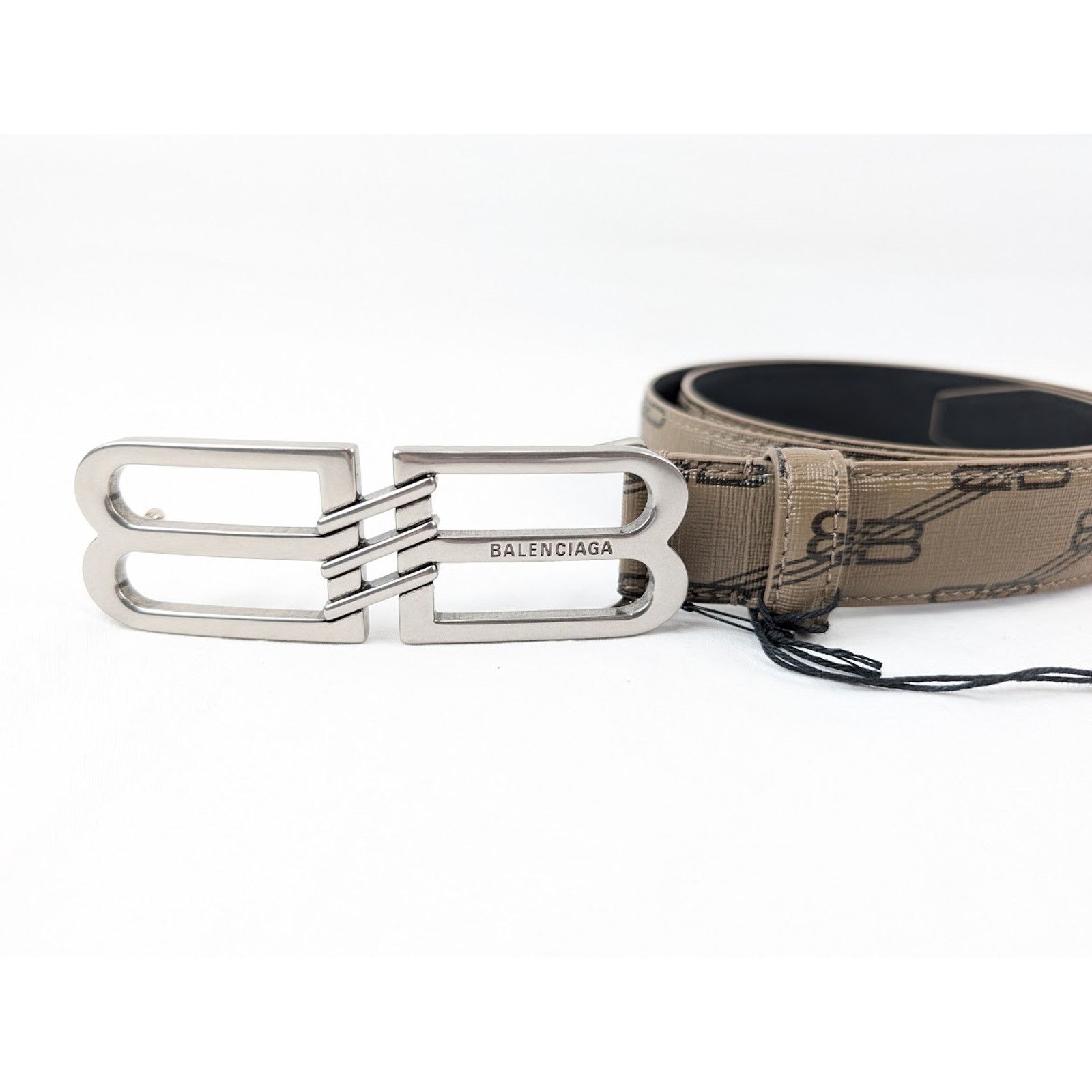 Balenciaga o1rshd1 Size: 100 / Q:4 / BB Signature Belt 30 BB Monogram Size 40 - 5 Thumbnail