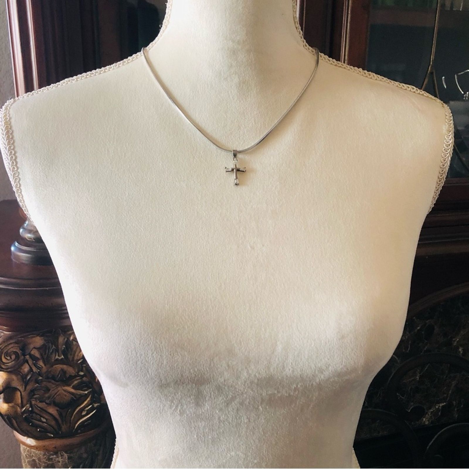 Vintage Vintage tapered baguette cubic zirconia 925 cross on chain Size ONE SIZE - 4 Thumbnail