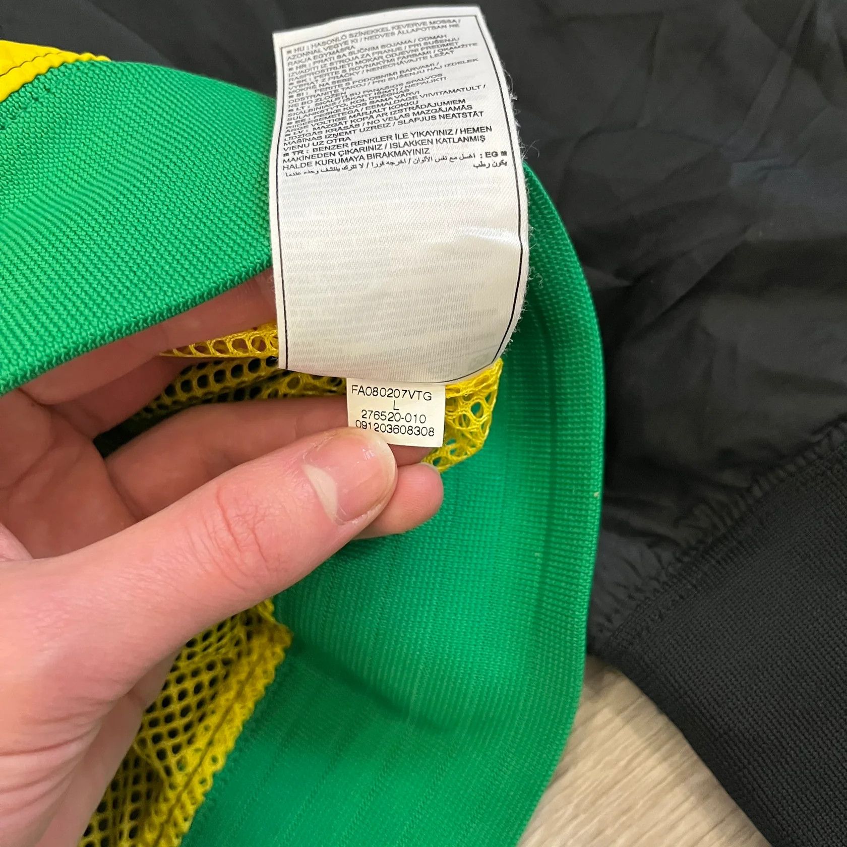 Nike Nike Jamaica Olympics 2008 Split Windbreaker (Large) Size US L / EU 52-54 / 3 - 8 Thumbnail