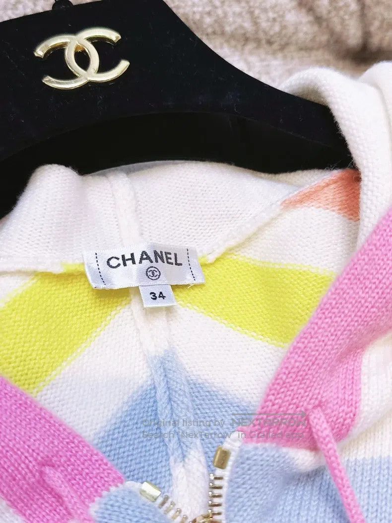 Chanel Chanel 19C Cruise Series Rainbow Striped Bat Sleeve Hooded Size XXS / US 00 / IT 34 - 4 Thumbnail