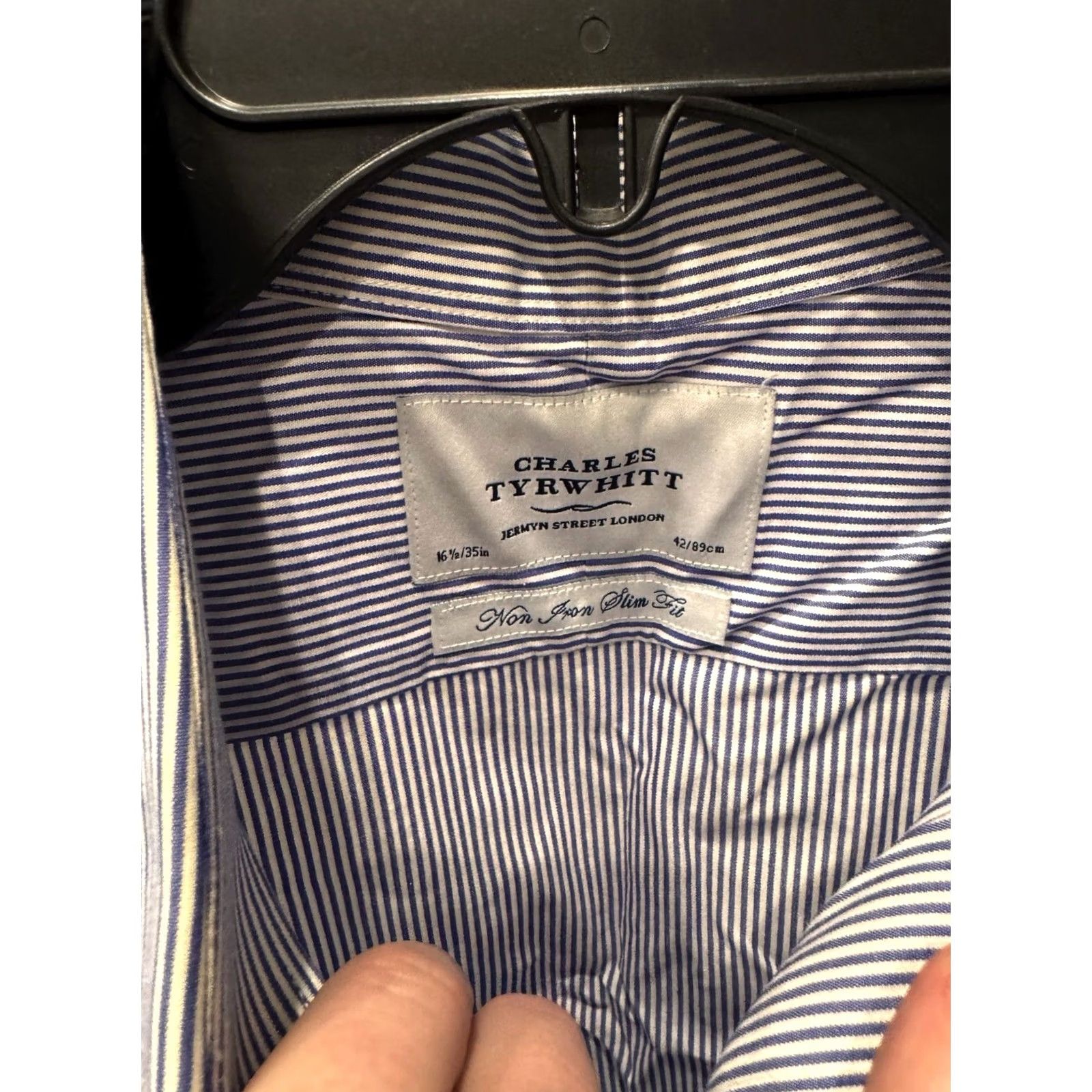 Charles Tyrwhitt Charles tyrwhitt Blue Stripe LONG SLEEVE SHIRT Large L 16.5 x 35 Slim Men Size US L / EU 52-54 / 3 - 4 Thumbnail