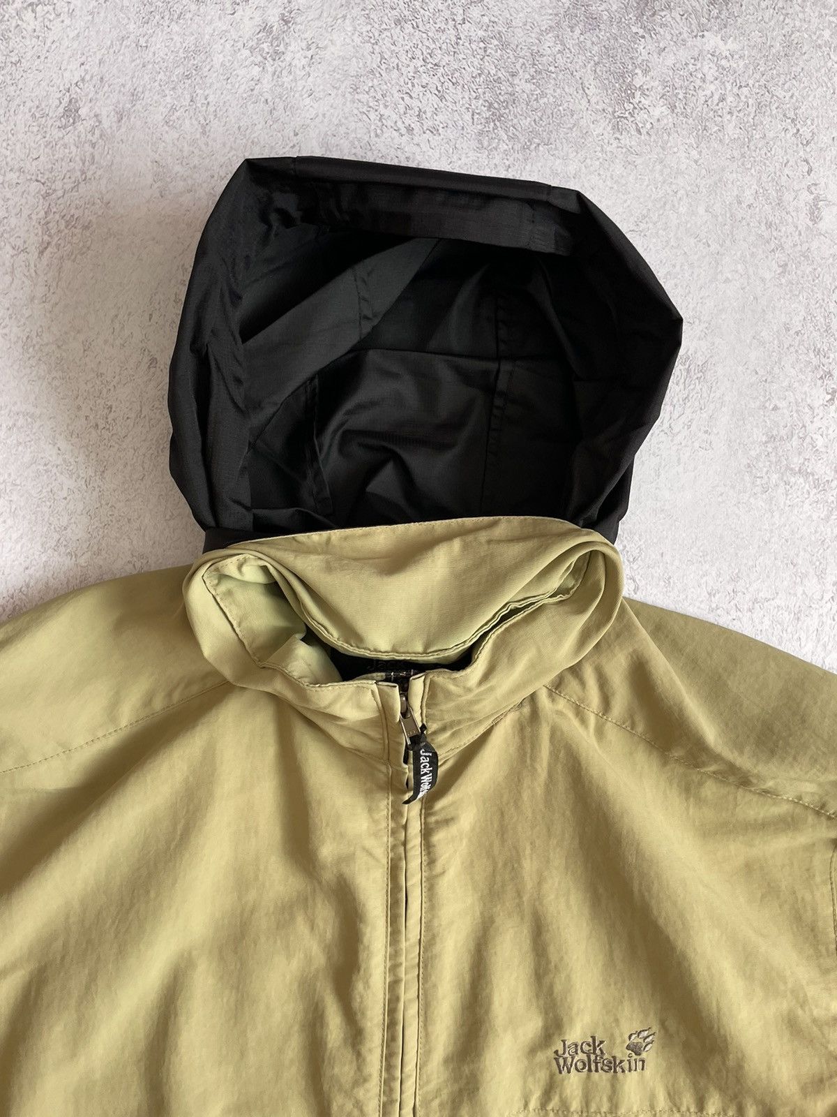 Jack Wolfskin Jack Wolfskin Travel Outdoor Light Jacket Size L Size US L / EU 52-54 / 3 - 7 Thumbnail