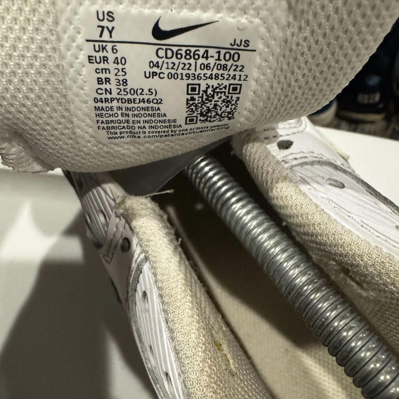 Nike NIKE • Air Max 90 GS "Recraft Triple White" (7M) Size US 7 / EU 40 - 5 Thumbnail