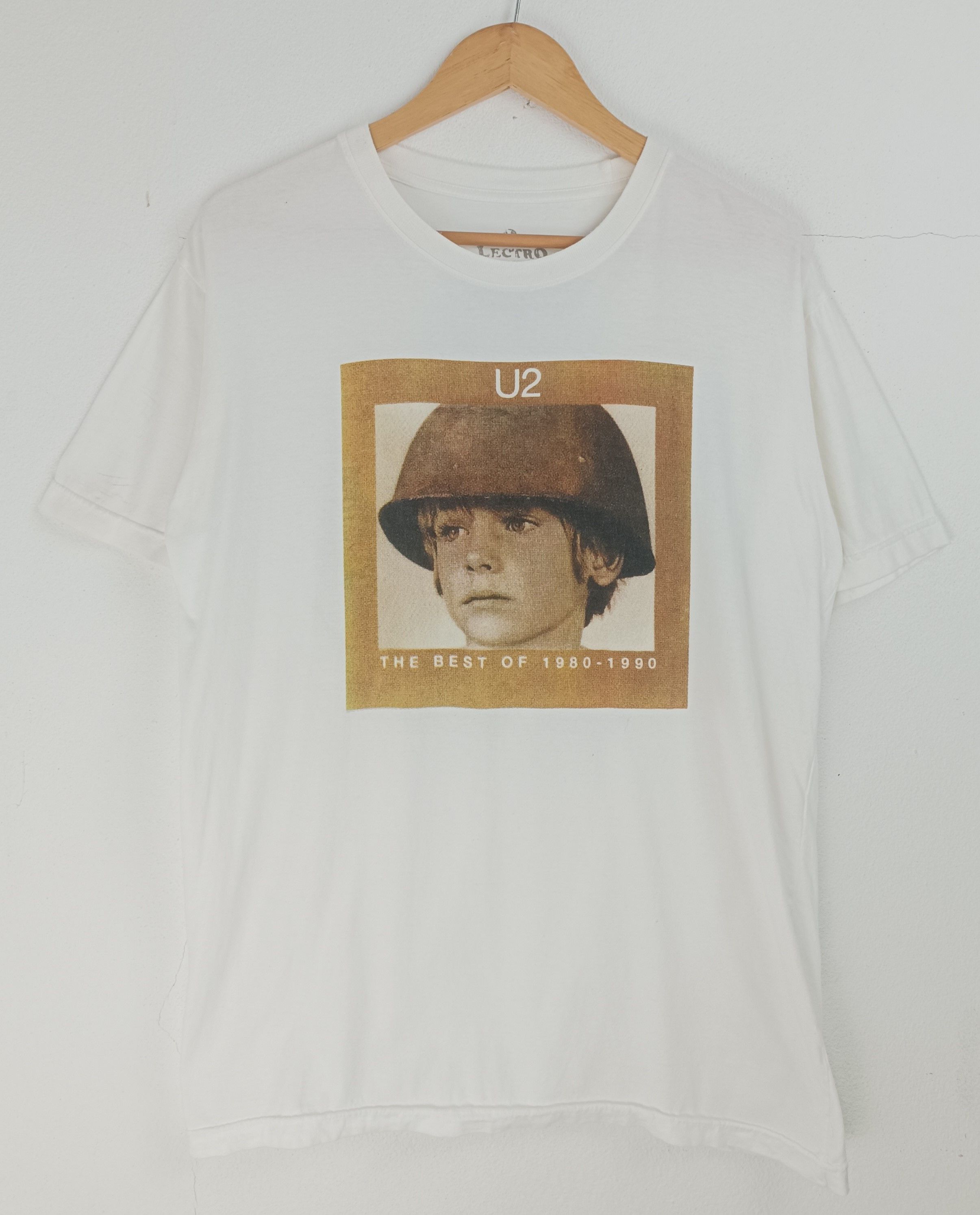 Vintage VINTAGE U2 THE BEST OF ALBUM COVER TEE BON JOVI REM Size US L / EU 52-54 / 3 - 3 Thumbnail