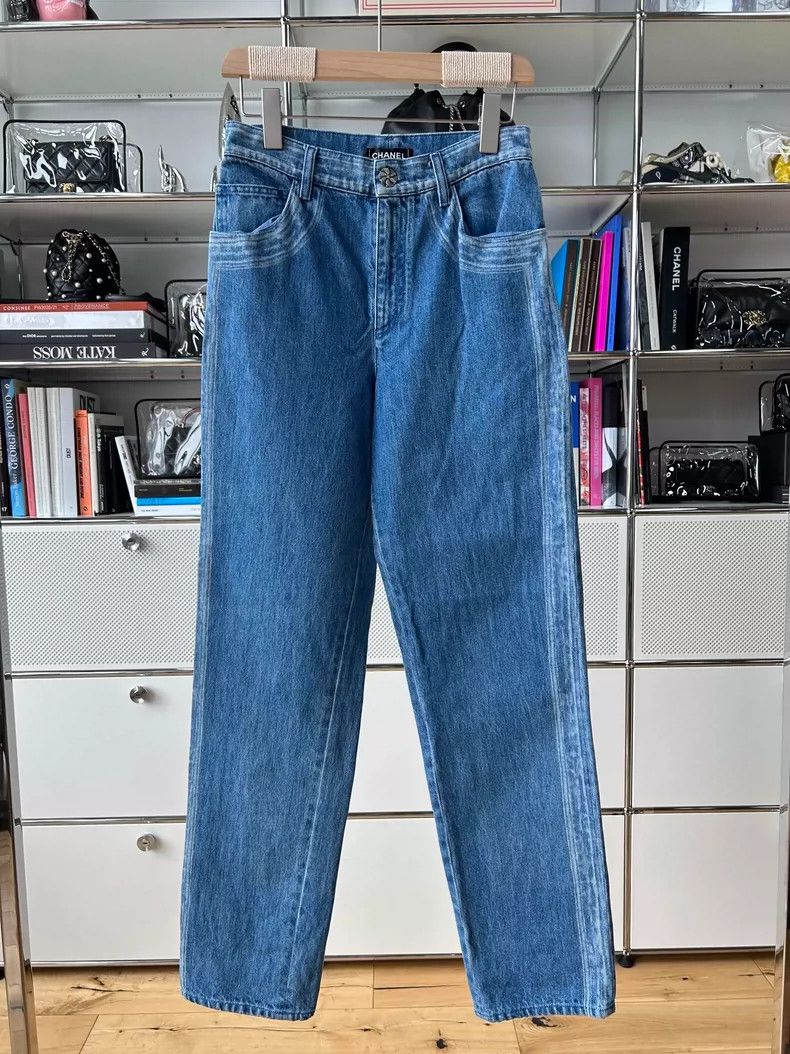 Chanel Chanel Blue jeans 2504-Nextarrow Size 42" / US 20 - 1 Thumbnail
