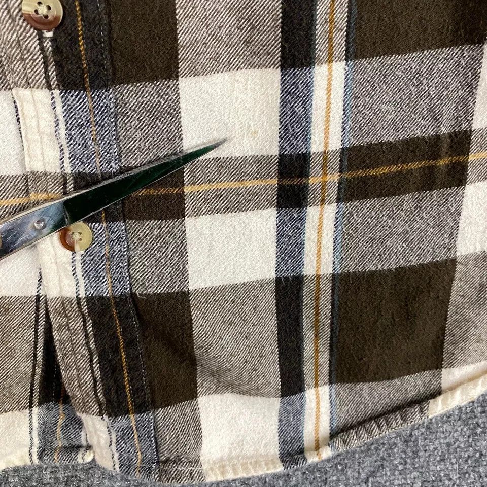 Other Woolrich Flannel Shirt Men's Large Button Down Plaid Size US L / EU 52-54 / 3 - 4 Thumbnail