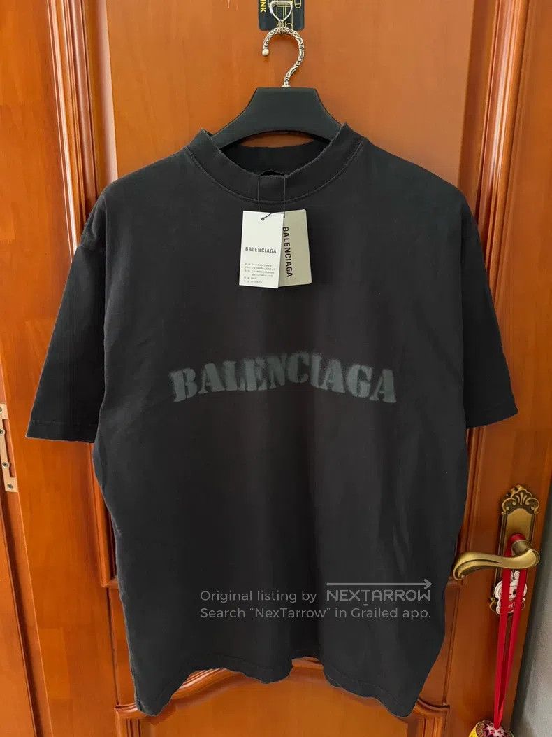 Balenciaga Balenciaga Blurred Letter Logo Short Sleeve T-Shirt Size US M / EU 48-50 / 2 - 1 Thumbnail