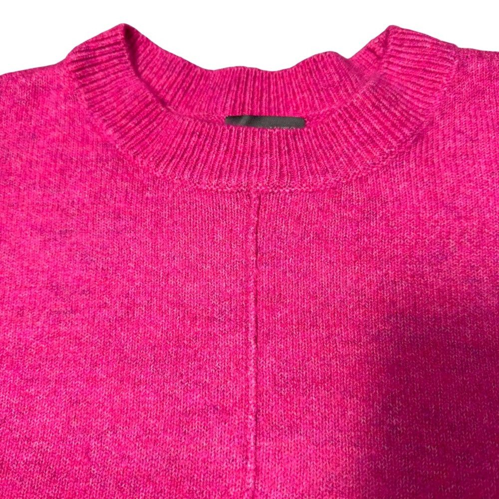 Vince Camuto NWT New Vince Camuto Pink Center Seam Crewneck Sweater Size Size S / US 4 / IT 40 - 9 Thumbnail
