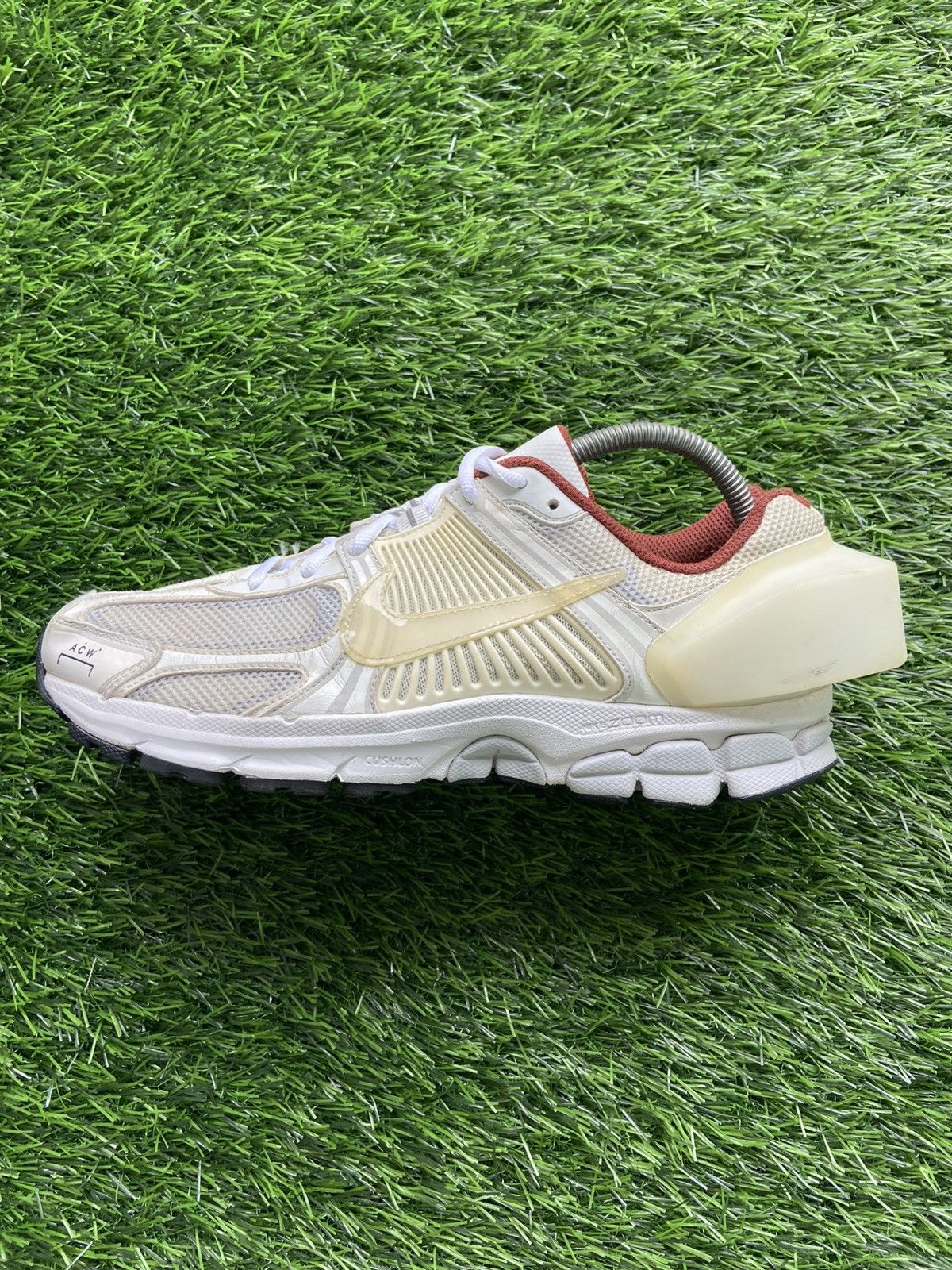 A-COLD-WALL* × Nike Nike Zoom Vomero 5 A Cold Wall Sail Size US 9 / EU 42 - 8 Thumbnail