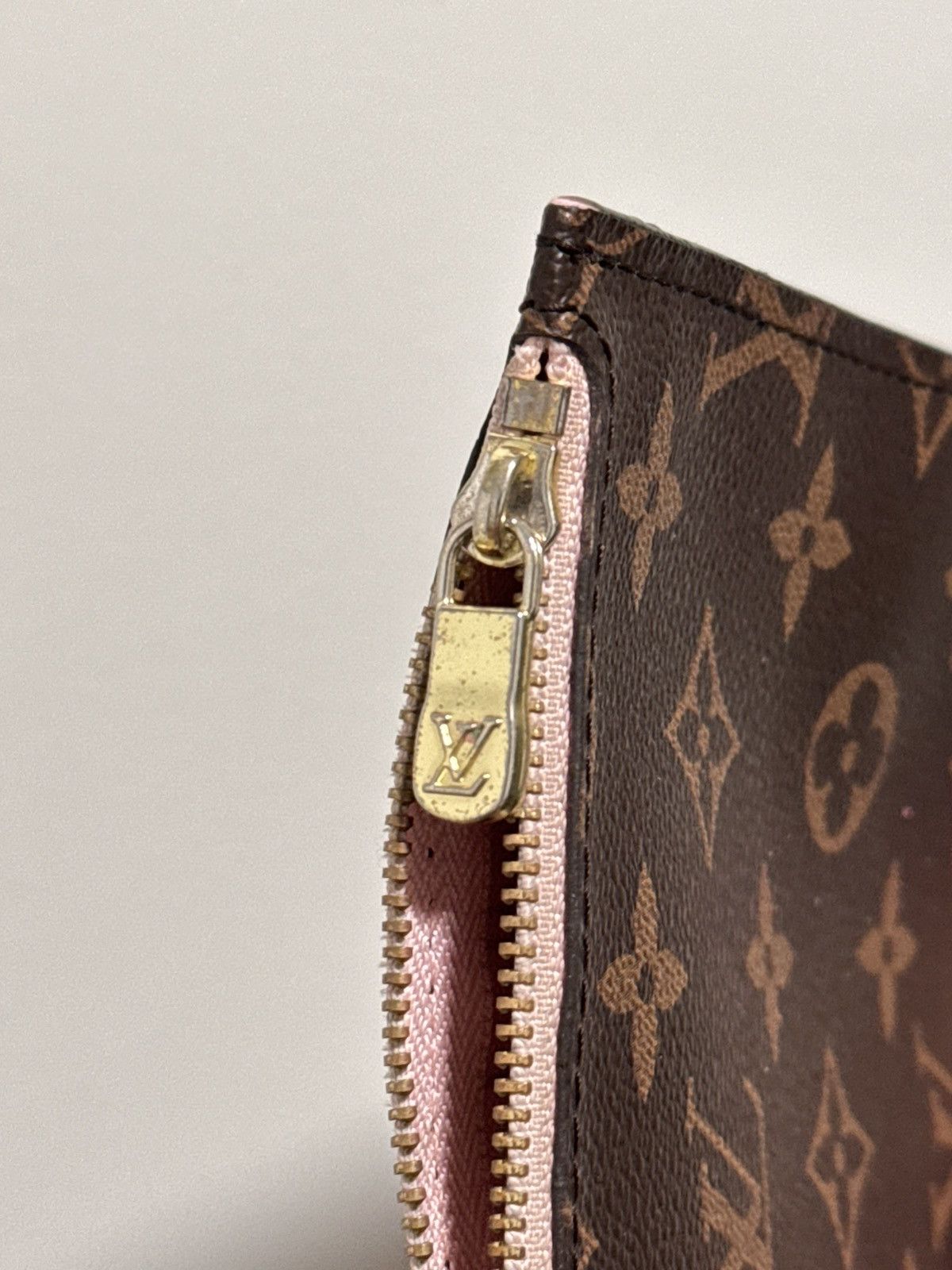 Louis Vuitton Louis Vuitton Clutch Size ONE SIZE - 2 Thumbnail