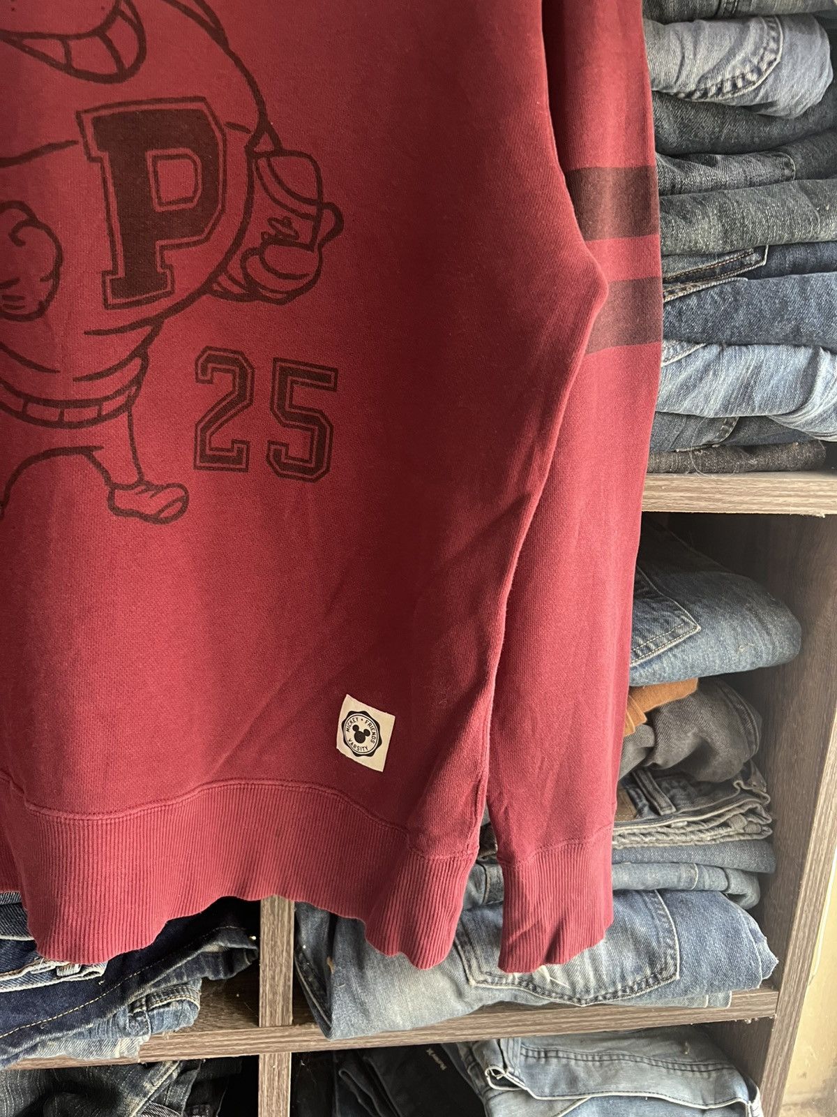 Disney 🔥Distressed Uniqlo x Disney Crewneck Sweatshirt Size US M / EU 48-50 / 2 - 9 Thumbnail