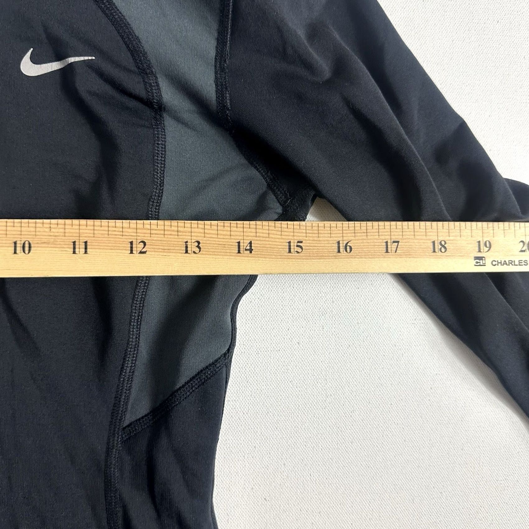 Nike Nike Element Women's XS Hoodie Running Black Neon Active Gym Training Dri-FIT Pullover Womens Size XS / US 0-2 / IT 36-38 - 7 Thumbnail