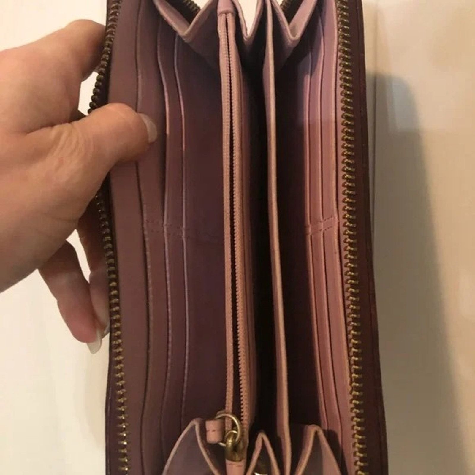 Coach COACH Carrige Zoe Signature Leather double Buckle ZIP Wallet Size ONE SIZE - 5 Thumbnail
