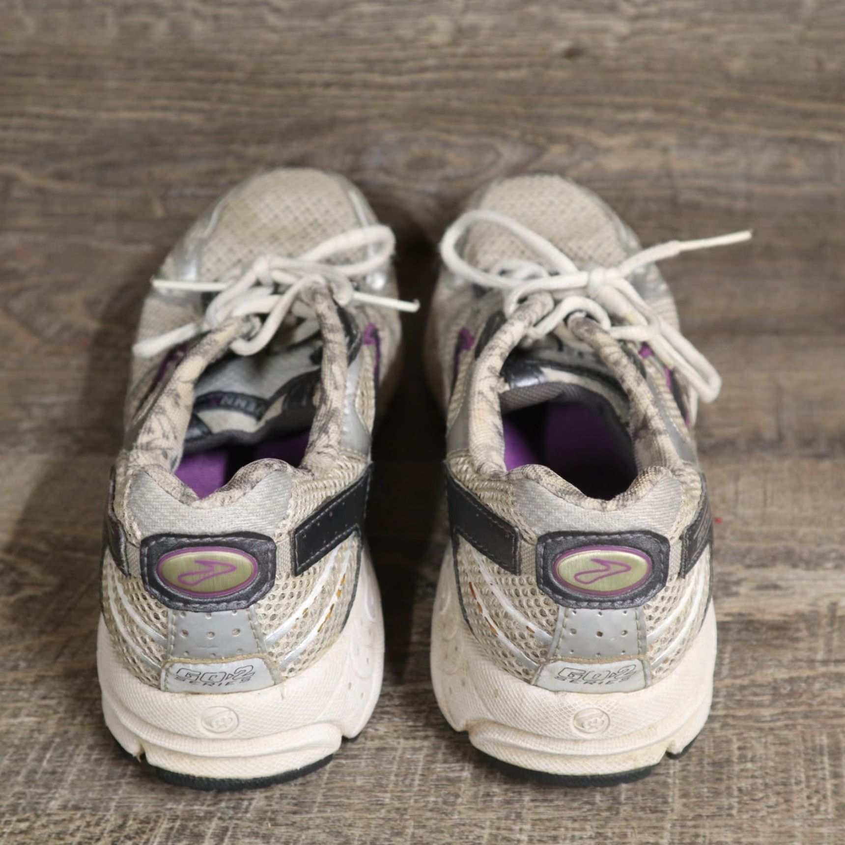 Brooks Brooks Ravenna Running Shoes Lace Up Low Top Gray White Purple Women's 8.5 Size US 8.5 Shoes Running Sports Cushioned Comfort Violet Blue Gray Size S / US 4 / IT 40 - 4 Thumbnail