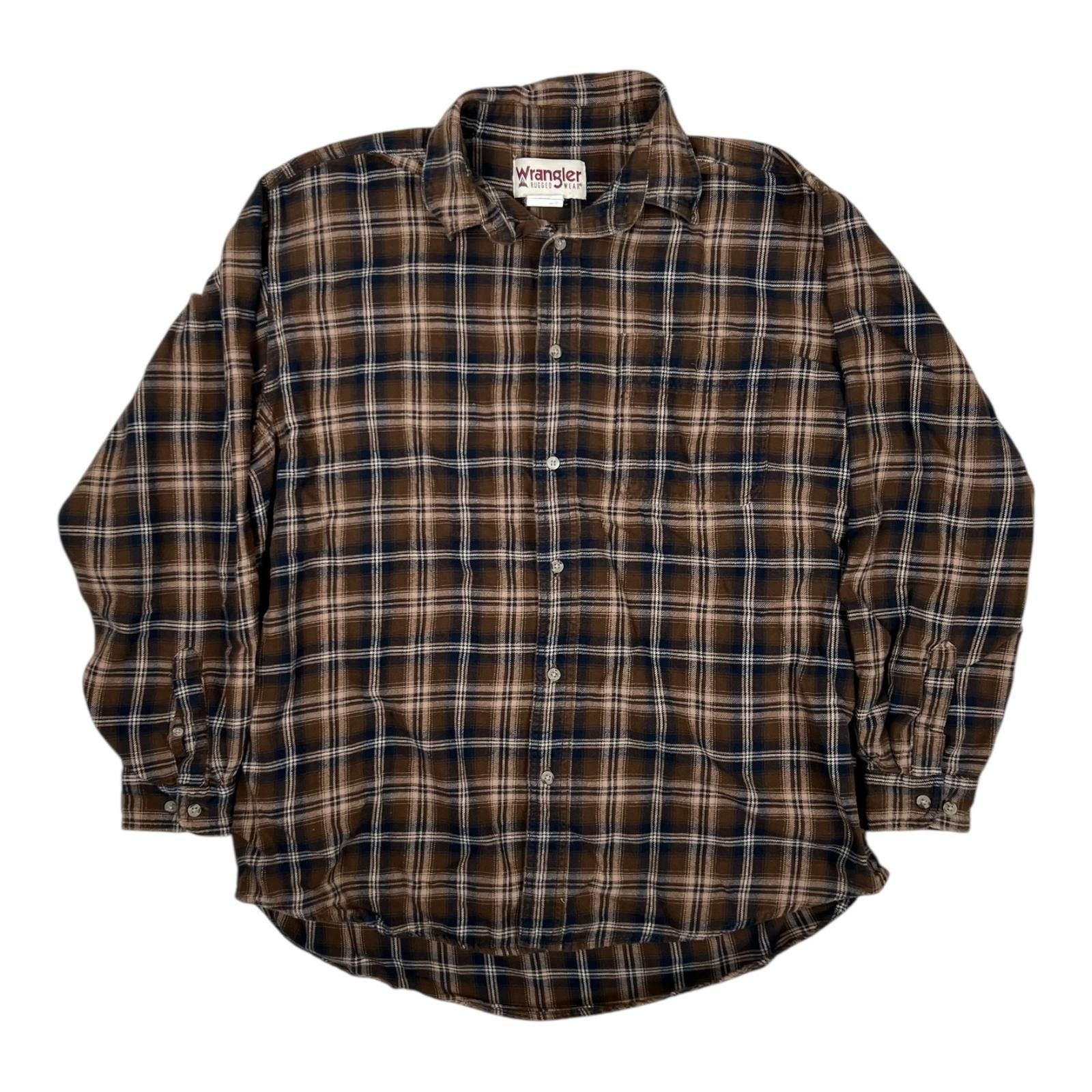 Wrangler Wrangler Rugged Wear Shirt Mens XL Brown Plaid Flannel Butto Size US XL / EU 56 / 4 - 1 Thumbnail
