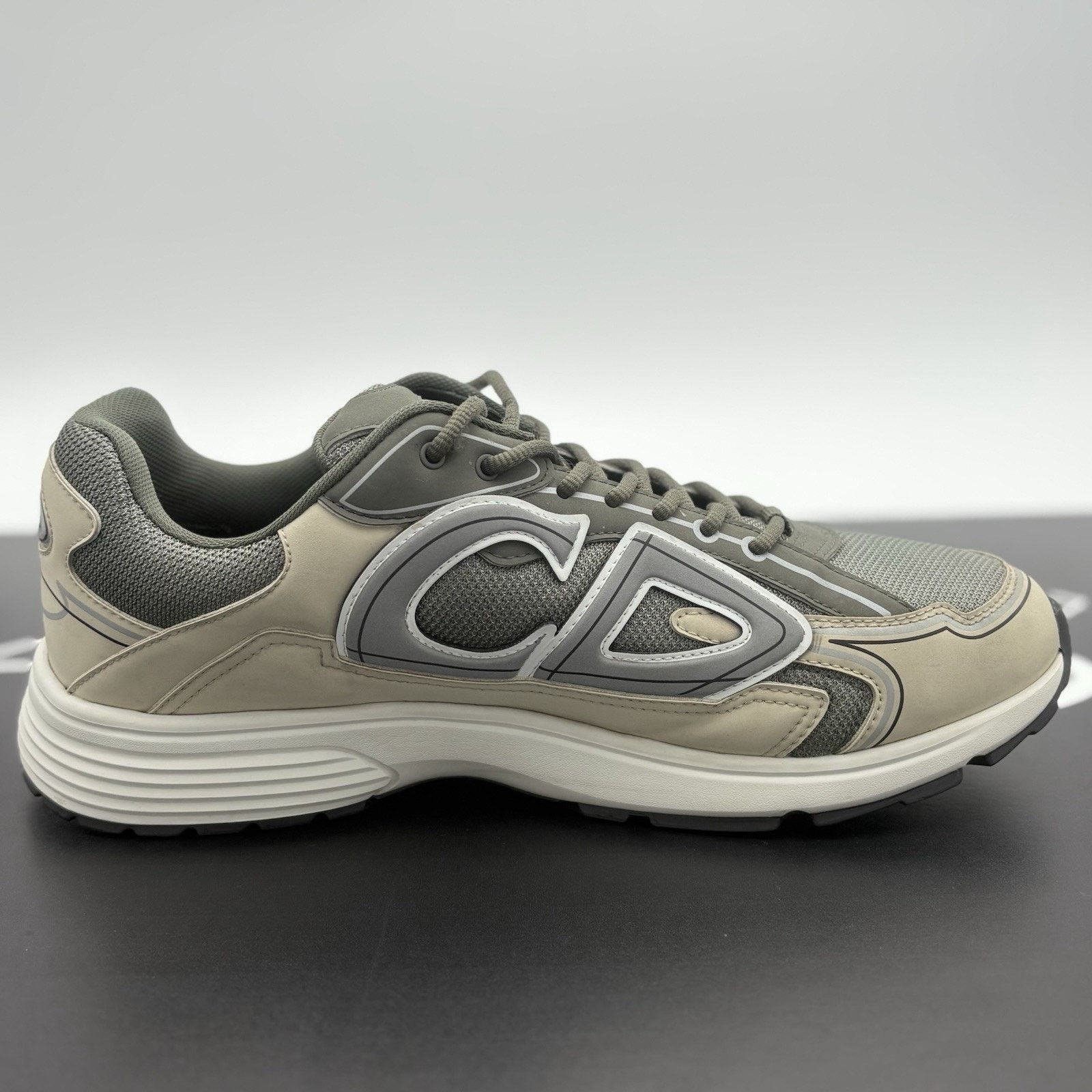 Dior Dior B30 Reflective Sneaker ' Olive Green Beige ' VERY CLEAN Size US 13 / EU 46 - 10 Thumbnail