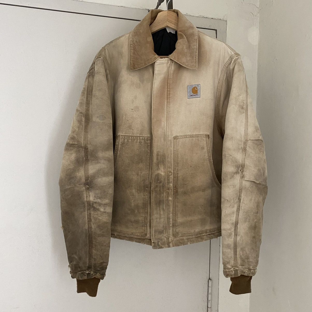 Carhartt Thrashed! VTG 90’s Carhartt Arctic Faded Dirty Work Jacket Size US M / EU 48-50 / 2 - 15 Thumbnail