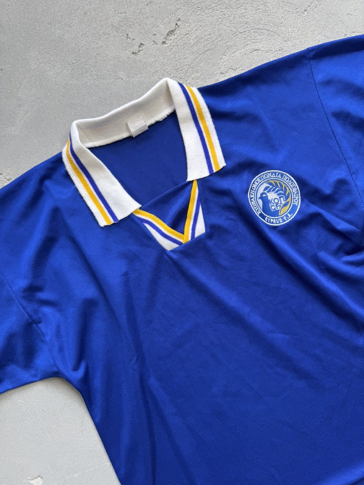 Vintage 2000-02 Cyprus Home Shirt Size US M / EU 48-50 / 2 - 3 Thumbnail