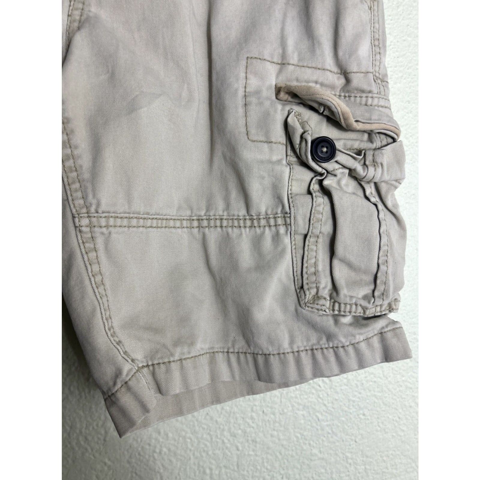 Vintage Aéropostale Mens Cargo Shorts Beige 30 Regular 10 Stains Cotton Size US 30 / EU 46 - 5 Thumbnail
