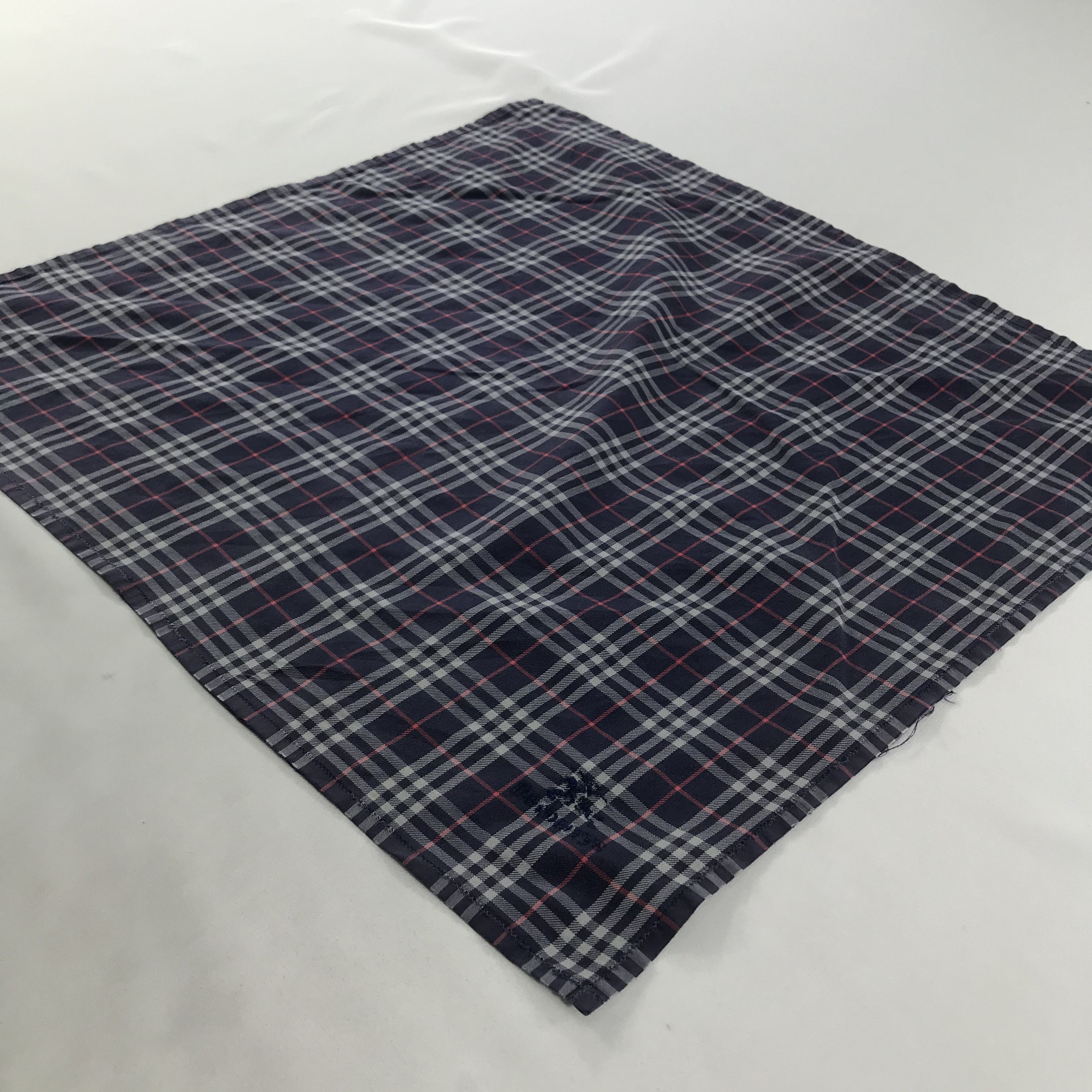 Burberry × Vintage Burberry Bandana / Handkerchief / Neckerchief - S1755 Size ONE SIZE - 2 Thumbnail