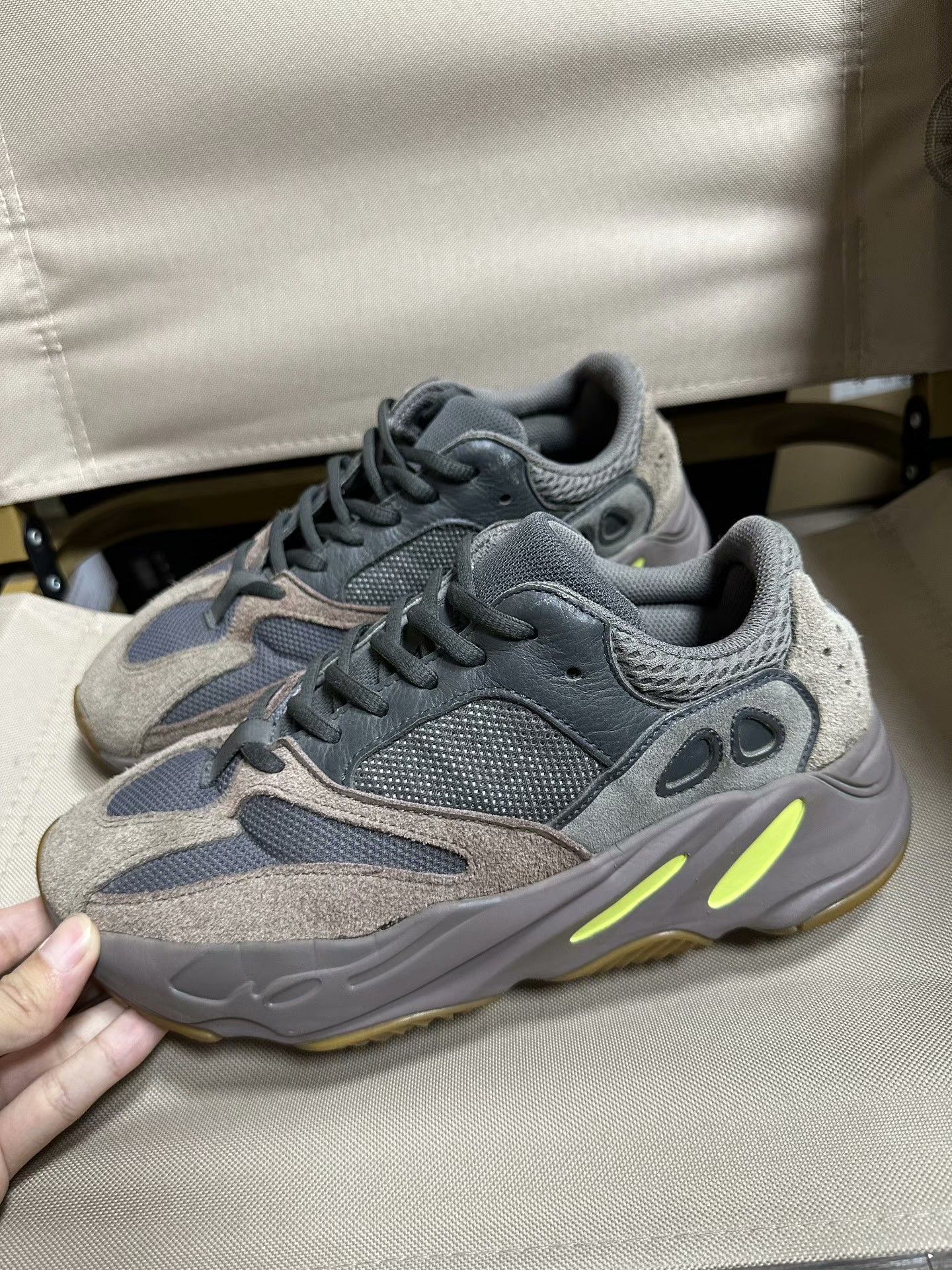 Adidas Adidas YEEZY700 Purple Lowtop Sneakers 40 Men Size US 7.5 / EU 40-41 - 1 Thumbnail