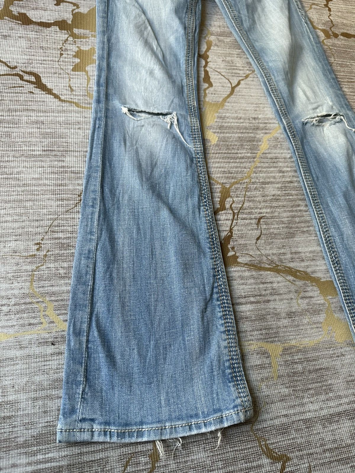 Rock Revival FLARE Rock Revival Distressed Jeans Size 28" / US 6 / IT 42 - 7 Thumbnail