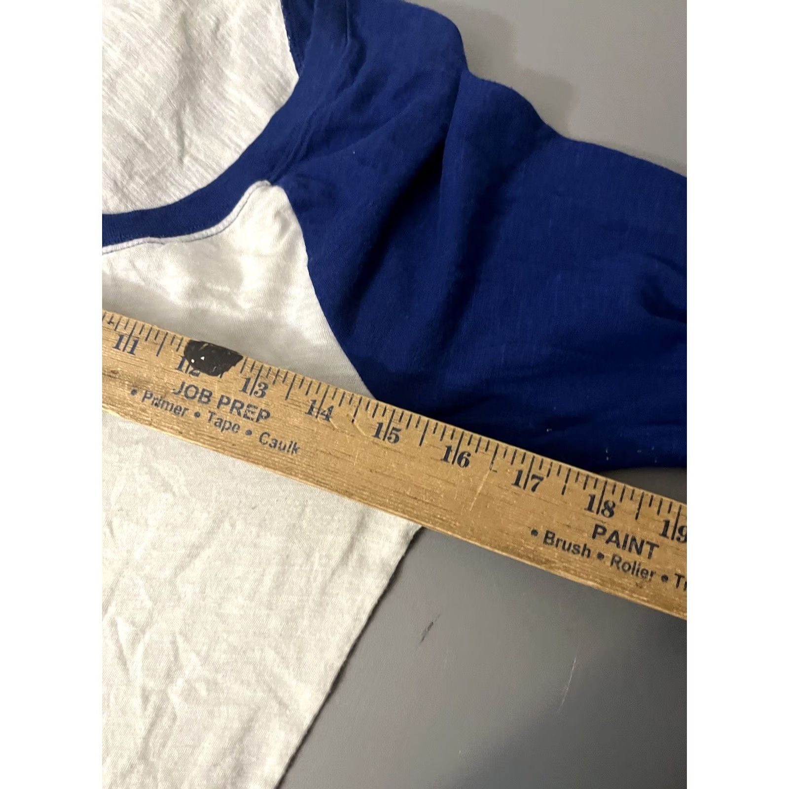 Victoria's Secret Victoria's Secret Pink T-Shirt Womens M Long Sleeve White Blue V Neck Pullover Size M / US 6-8 / IT 42-44 - 5 Thumbnail