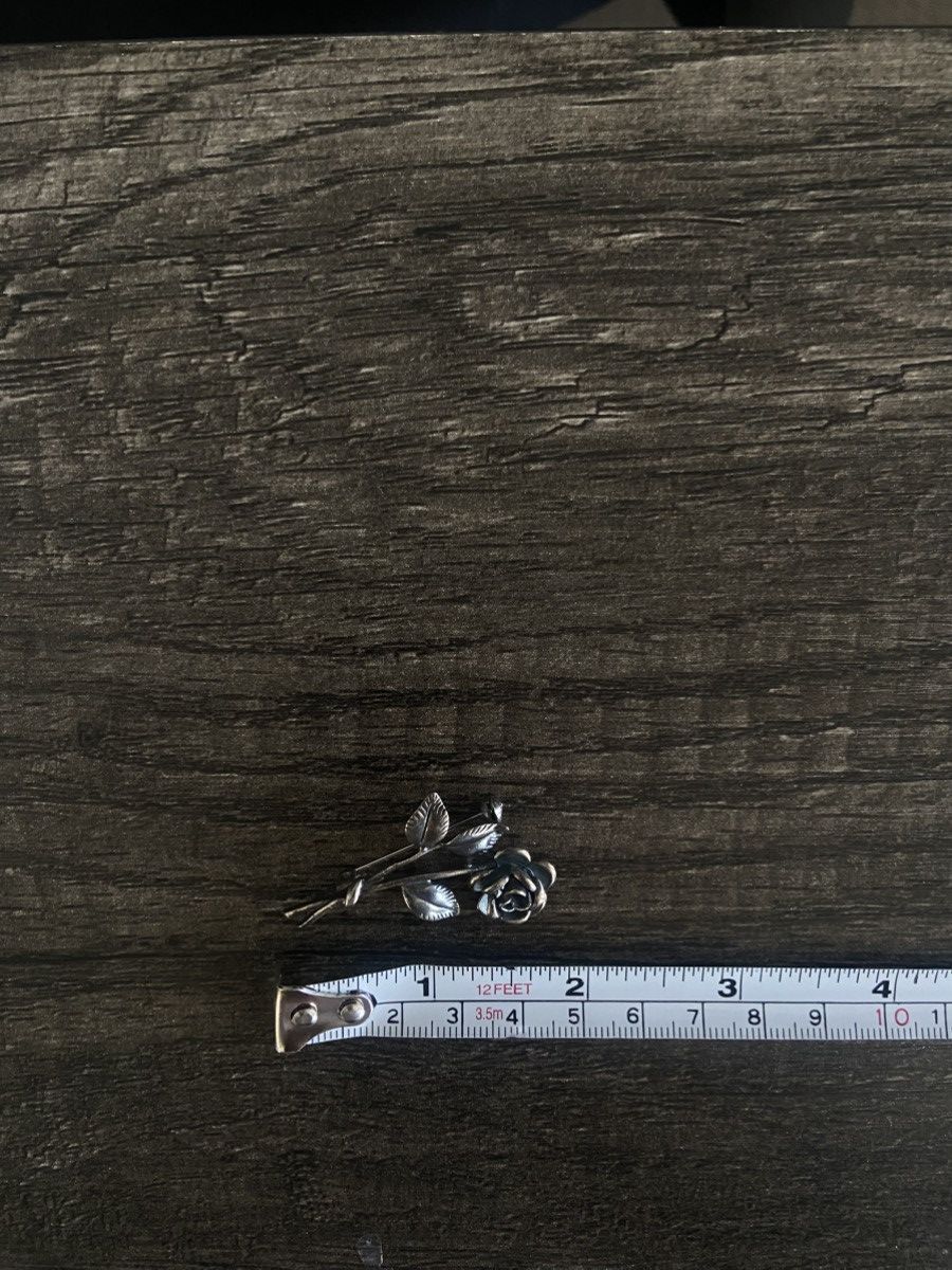 Professor.E Forgotten Materials 925 Rose Pin Size ONE SIZE - 2 Thumbnail