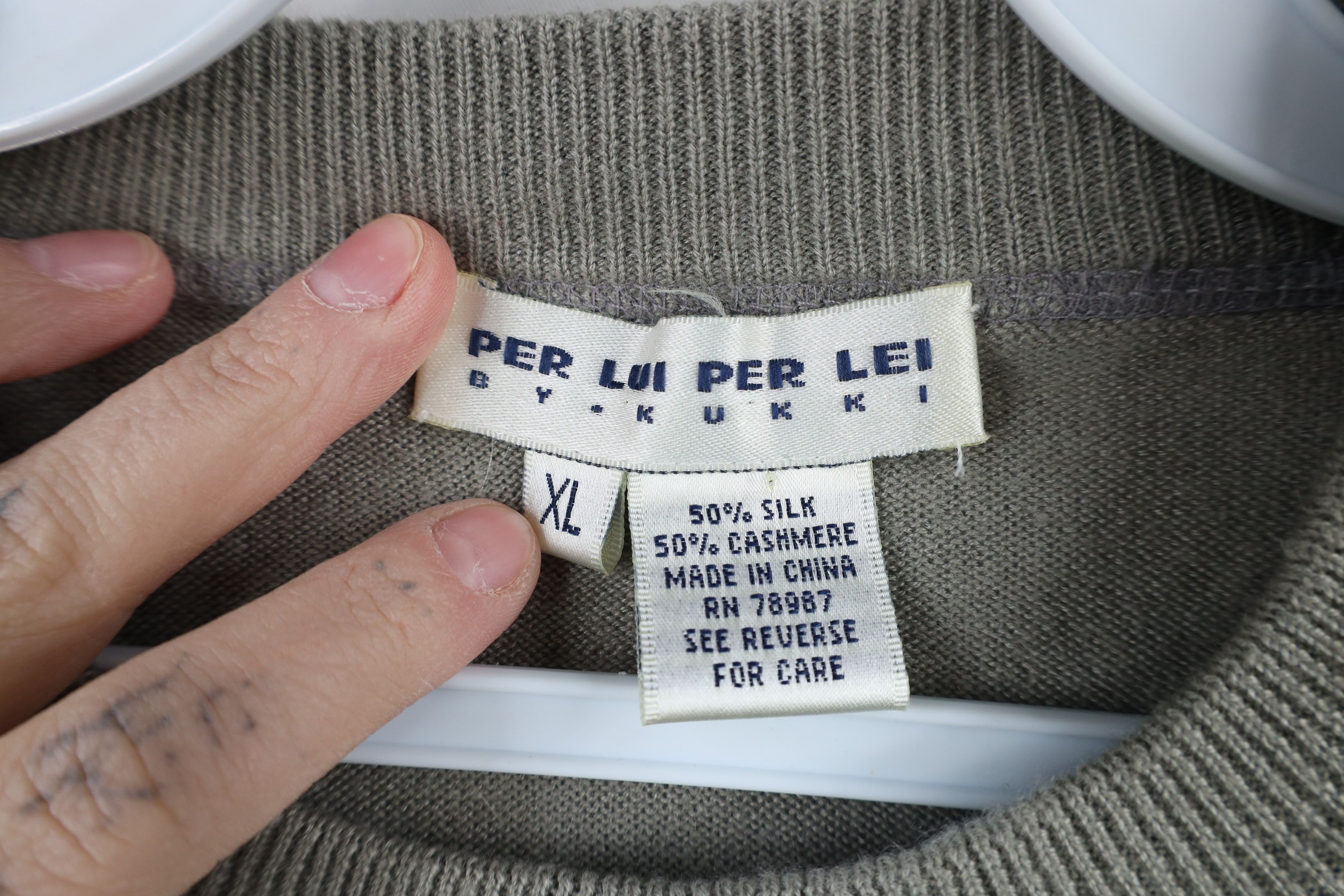 Vintage Vintage 90s Streetwear Silk Cashmere Blend Knit Sweater Gray Size US XL / EU 56 / 4 - 6 Thumbnail