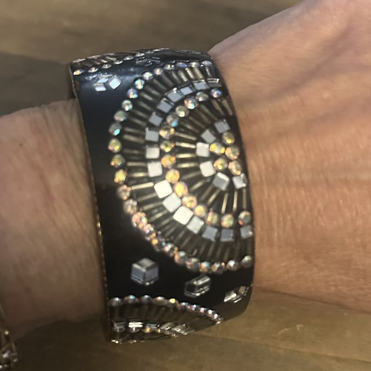 Vintage Vintage chunky brass bangle with AB stones and mirror tiles Size ONE SIZE - 5 Thumbnail