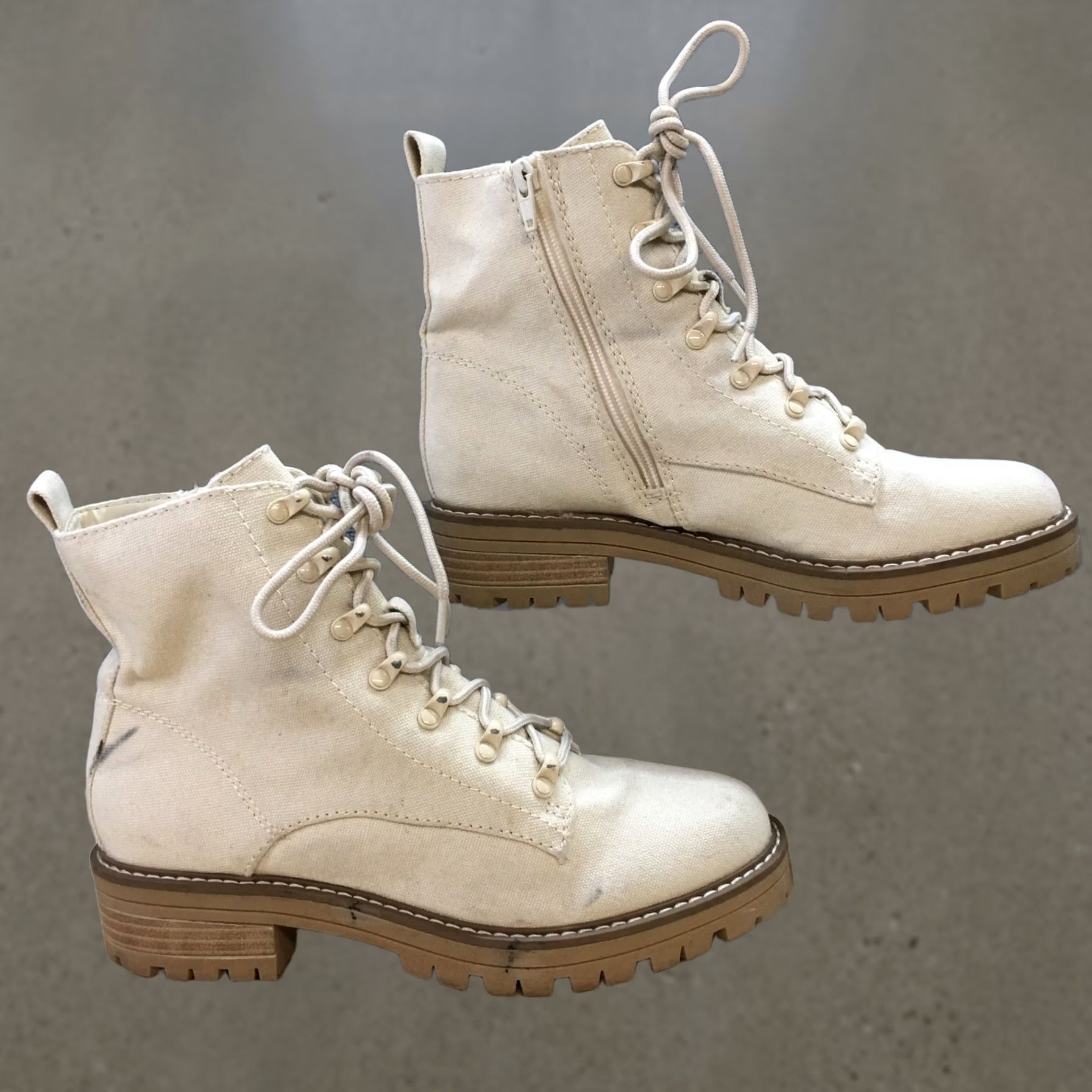 Vintage Universal Thread Boots Womens 9 Parker Lace Up Zip Ankle Bootie Cream Fabric Bootie Size US 9 / IT 39 - 1 Thumbnail