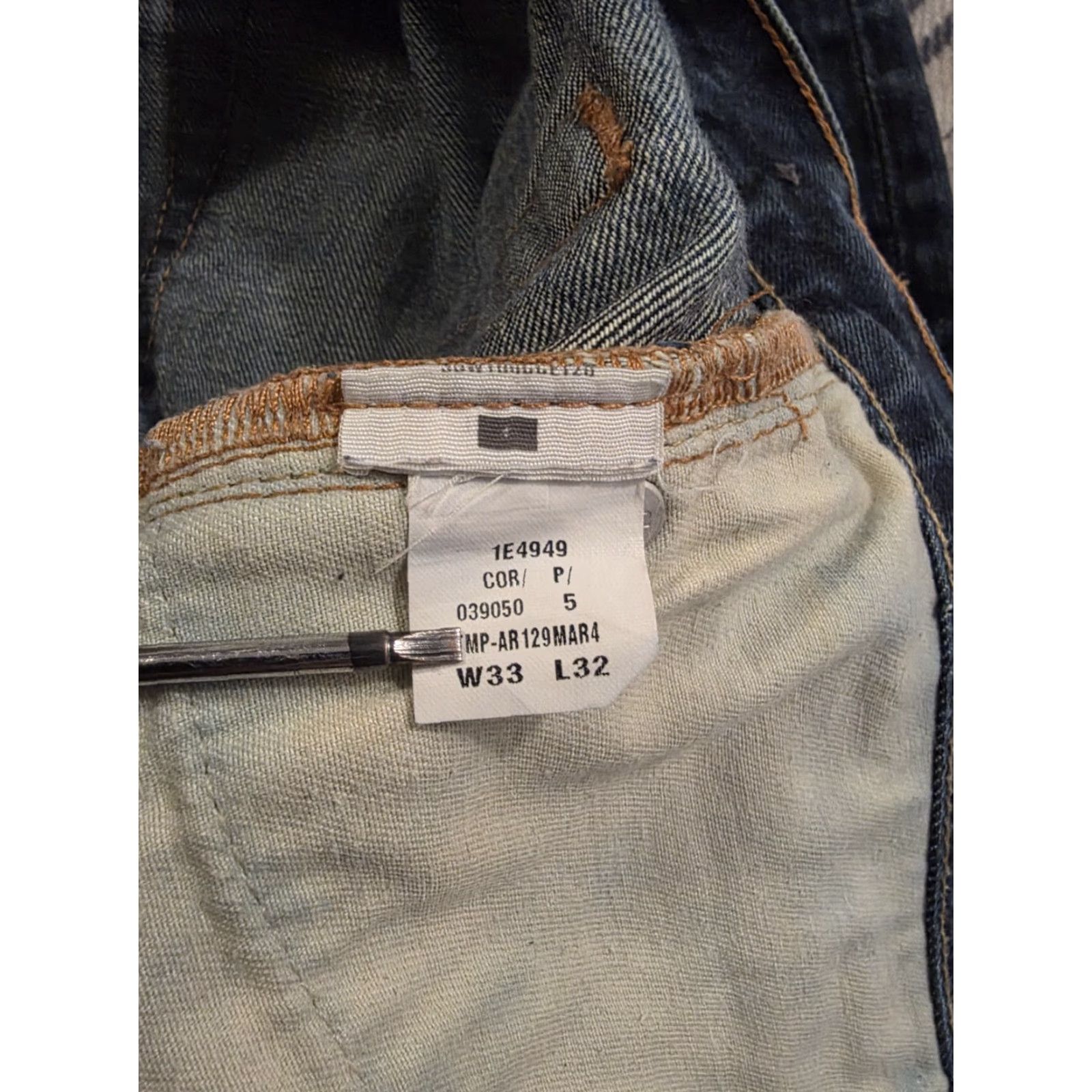 Abercrombie & Fitch VINTAGE Abercrombie & Fitch Jeans Mens 33x32 Straight Button Fly Denim Cotton Blue Mid Wash 1980s 90s Vintage Style Mens Size US 33 - 7 Thumbnail