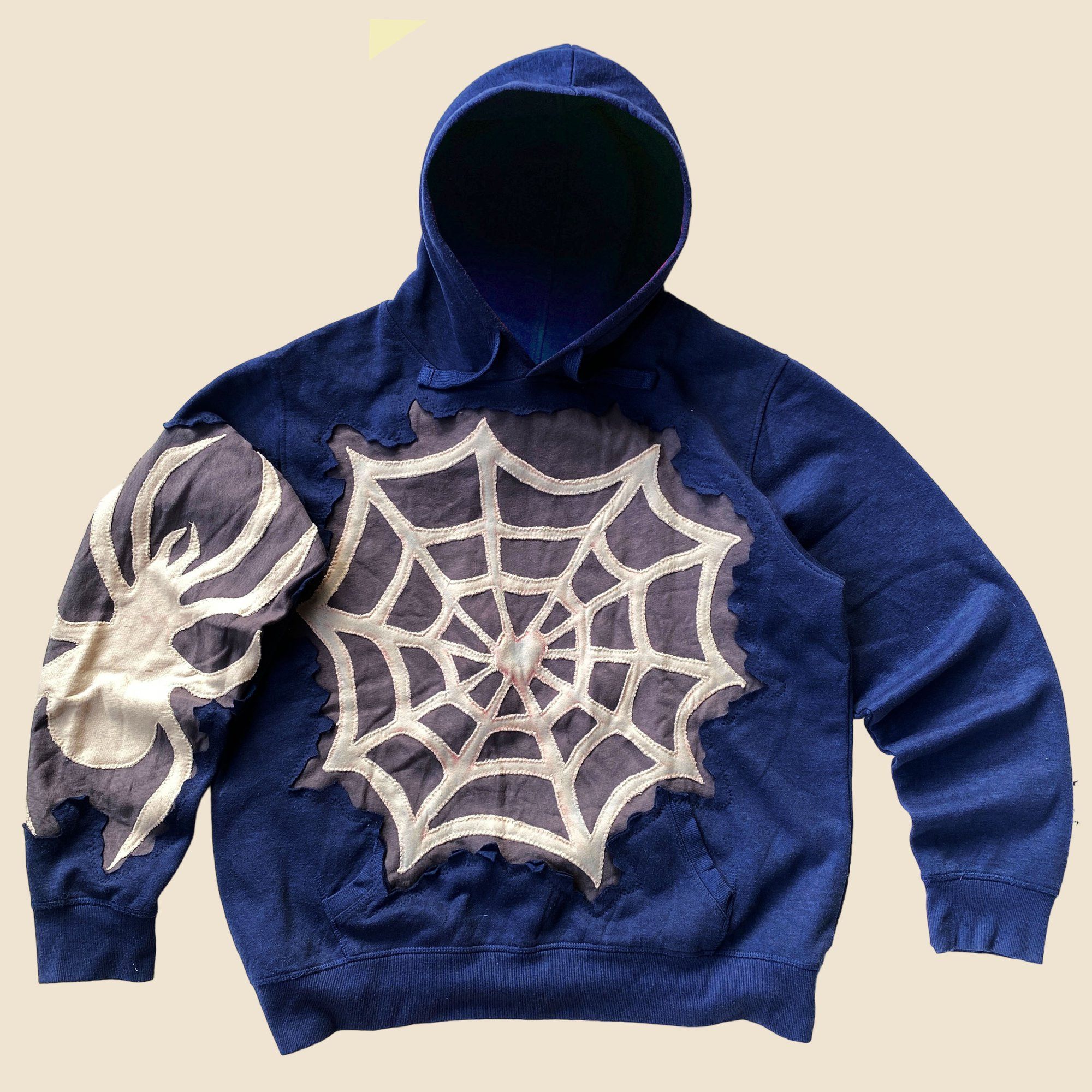 Handmade × Japanese Brand 1 OF 1 REWORKED SPIDERWEB CRACKY NAVY HOODIE SIZE XL Size US XL / EU 56 / 4 - 1 Thumbnail