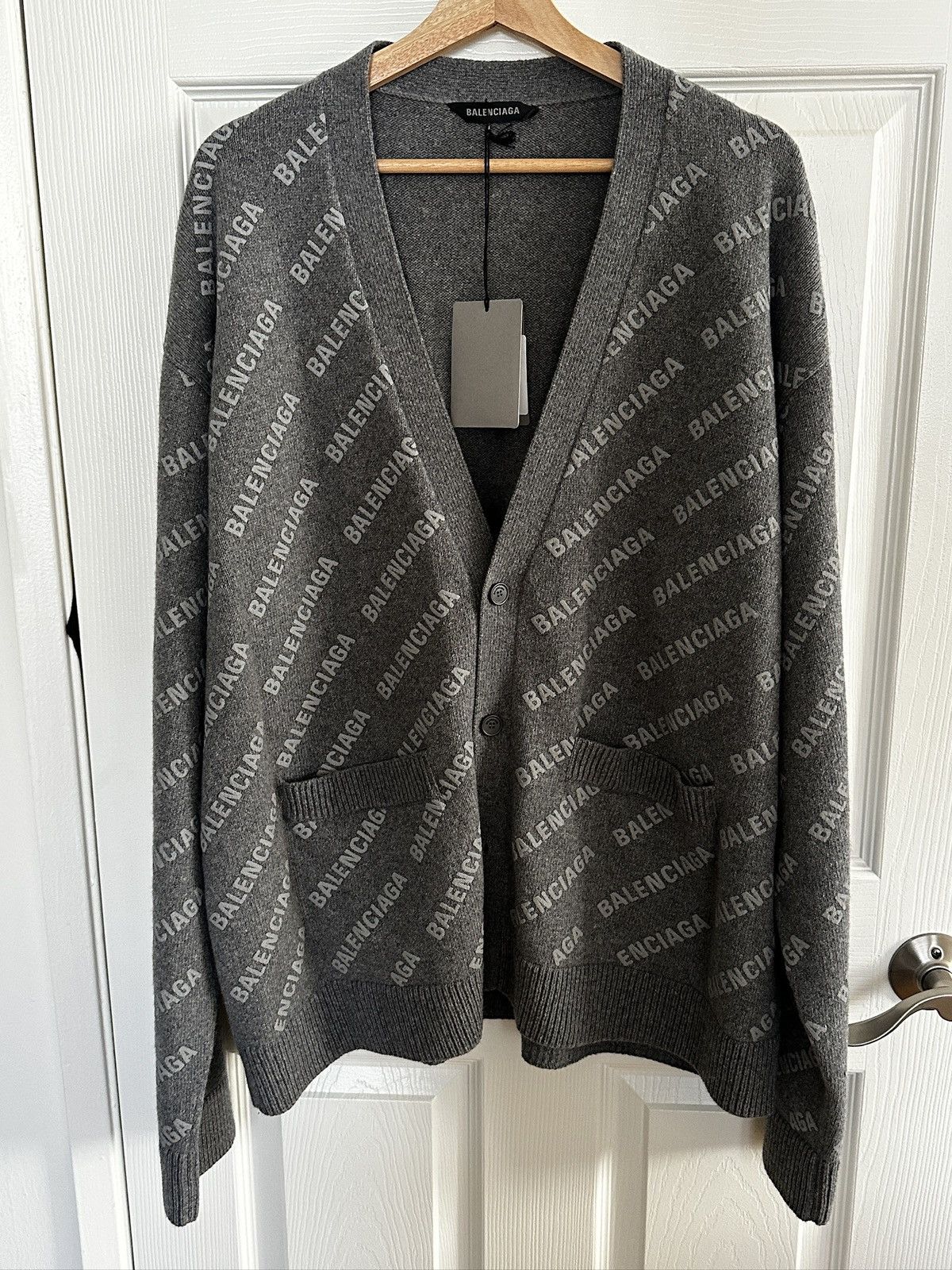 Balenciaga Balenciaga Cashmere/wool Allover Logo Cardigan Grey 