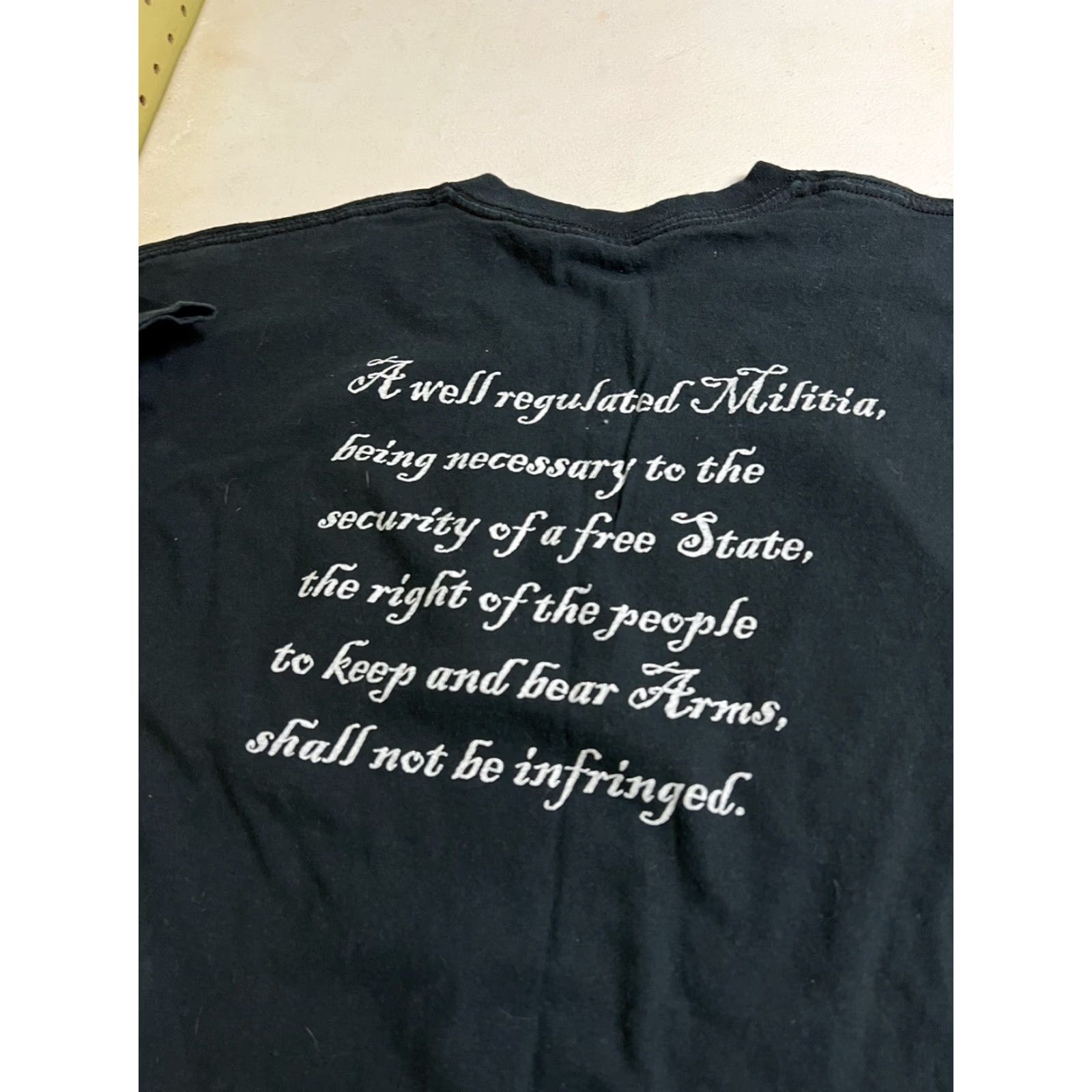 Gildan Mens Large T-shirt Black Short Sleeve Back Forty Vermont Guns Store Ammo Size US L / EU 52-54 / 3 - 4 Thumbnail