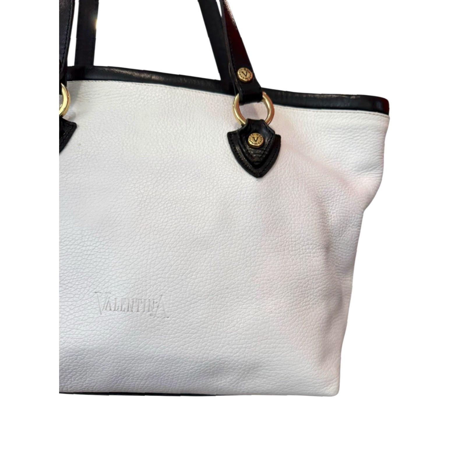 Vintage VALENTINA Crossbody Bag White Genuine Leather Handmade In Italy Black Trim Tote Womens Medium White/Pebbled Leather, Gold Hardware, Magnetic Closure Size ONE SIZE - 4 Thumbnail