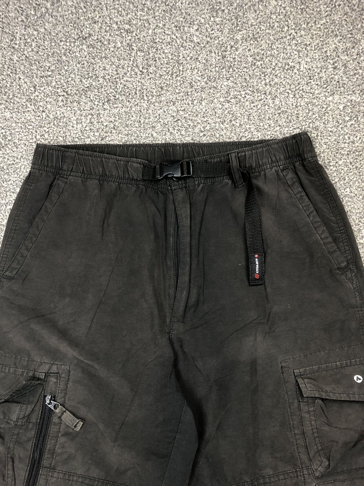 Airwalk Vintage Sunfaded Airwalk 3 quater Cargo Pants Size US 34 / EU 50 - 3 Thumbnail