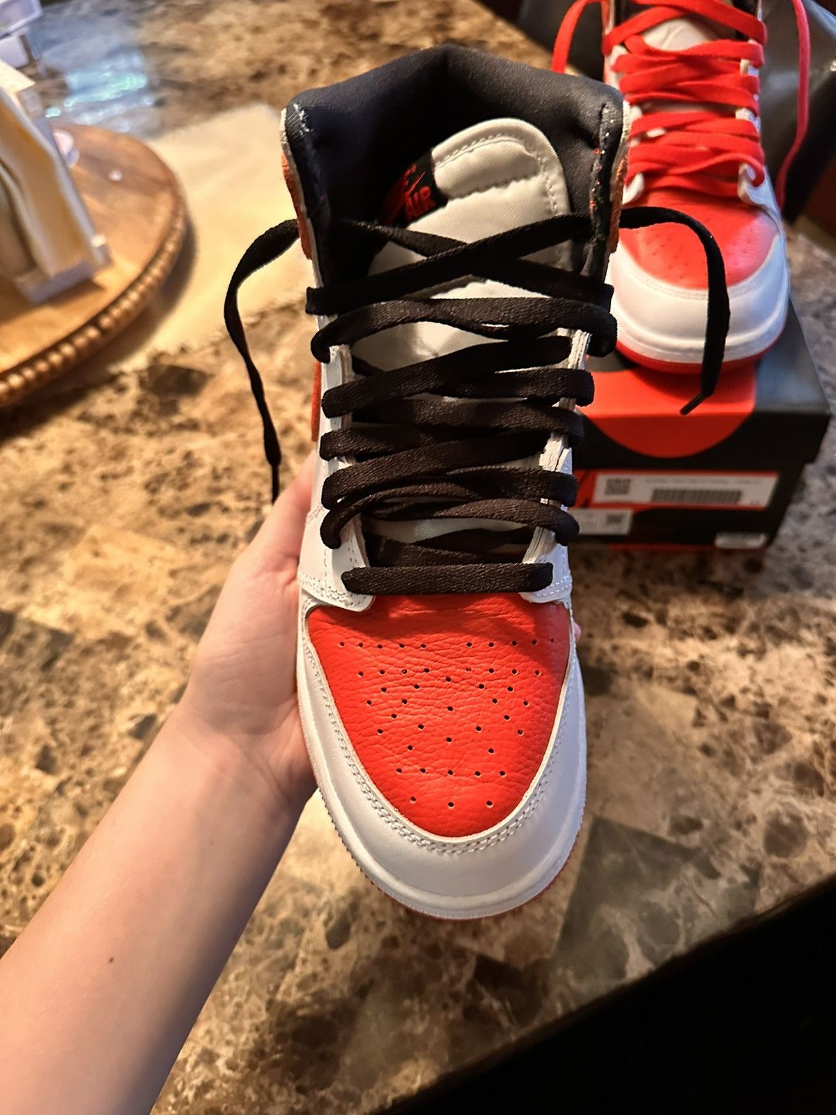 Nike Youth (GS) Nike Air Jordan 1 Heritage Size US 6.5 / EU 39-40 - 6 Thumbnail