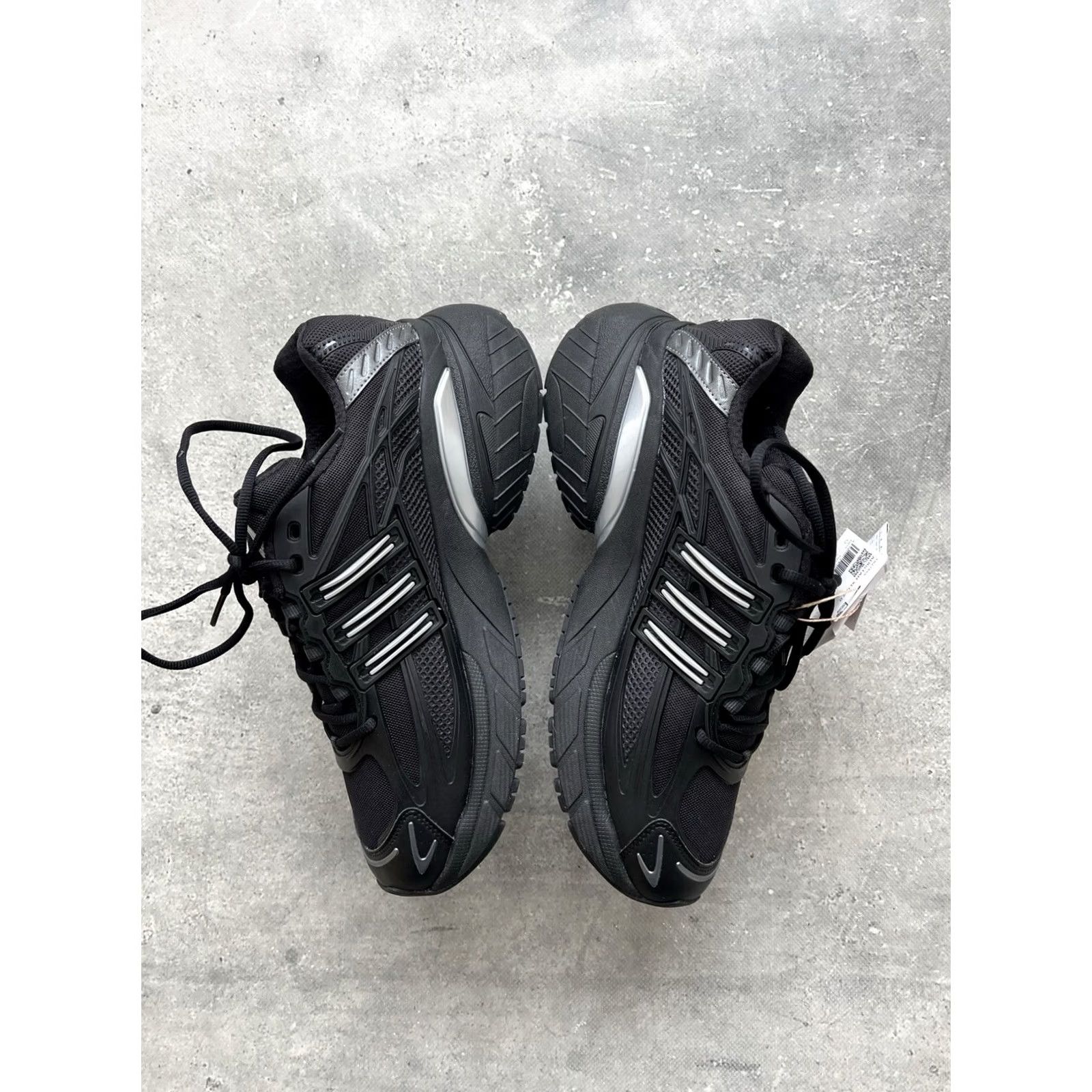Adidas ADIDAS adistar Sneaker Men US 11, UK 10.5, EUR 45 1/3, 290 mm Black HQ7555 2.0 Squid Core Black Silver Size US 11 Size US 11 / EU 44 - 3 Thumbnail