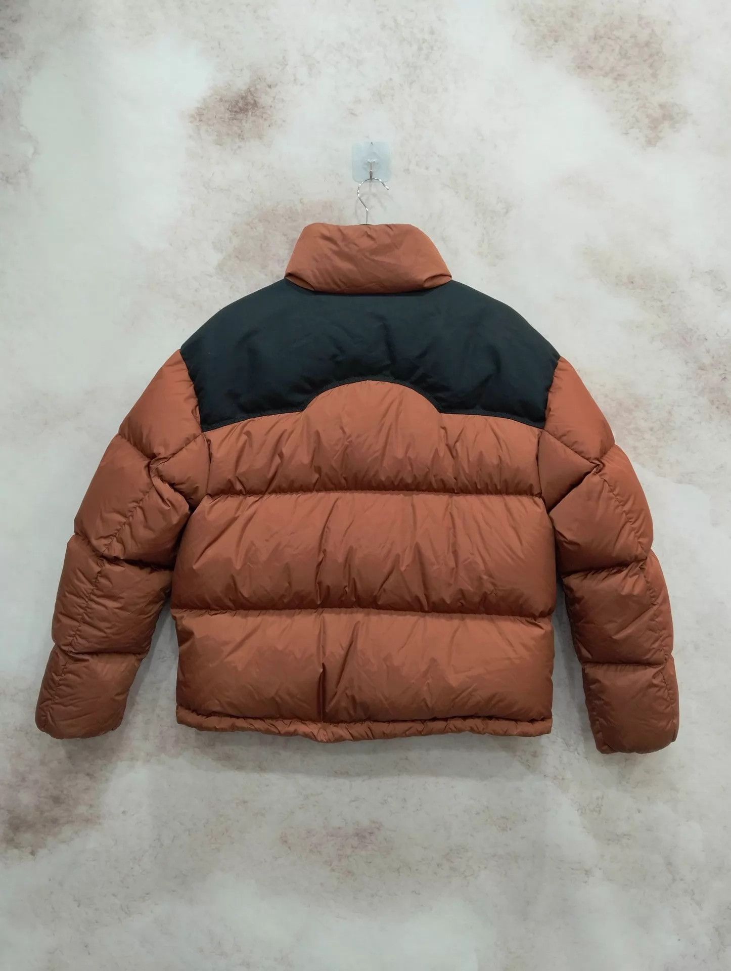 Moncler MONCLER colorblocked logo badge collared down puffer size 1 Size US S / EU 44-46 / 1 - 2 Thumbnail