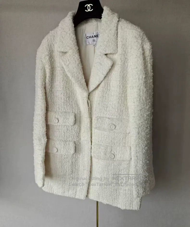 Chanel Chanel White coat Size XS / US 0-2 / IT 36-38 - 1 Thumbnail