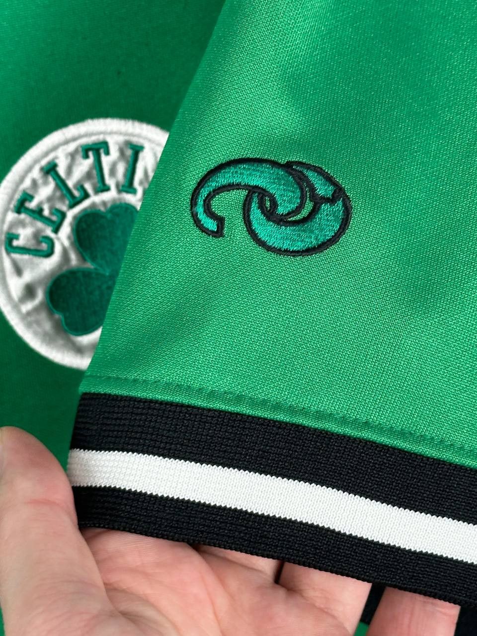 NBA Vintage 90s Celtics Warm Up Jacket NBA Size US XL / EU 56 / 4 - 14 Thumbnail