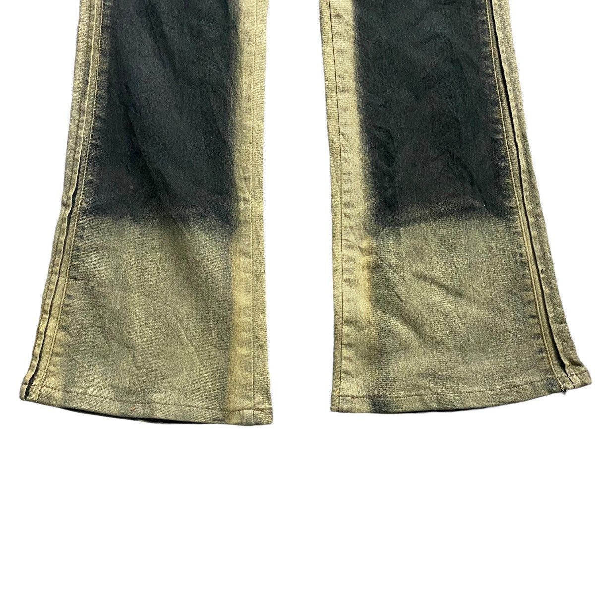 If Six Was Nine × Japanese Brand × Le Grande Bleu (L.G.B.) Super Flare T&T Bleach Denim Pants Size US 30 / EU 46 - 3 Thumbnail